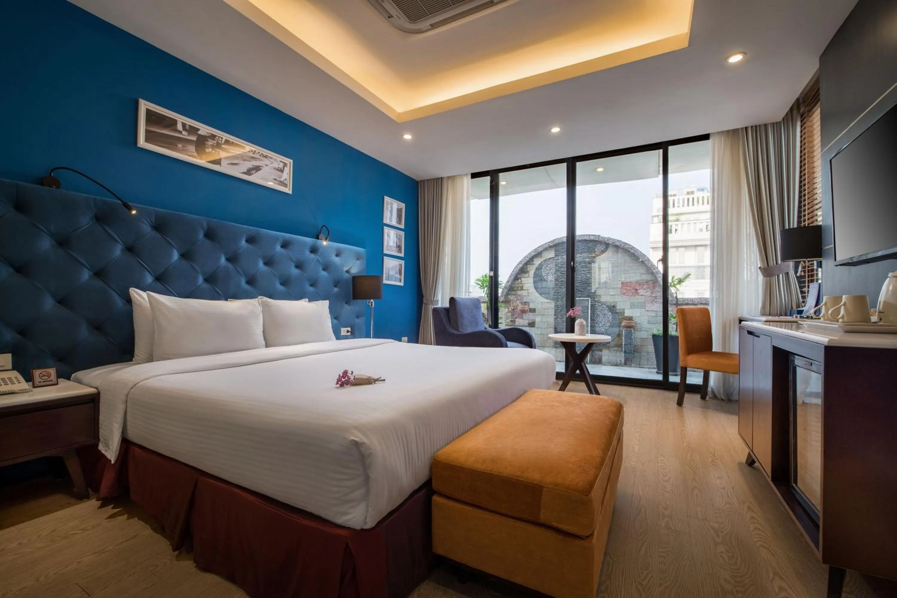 Bed in Hanoi Brilliant Hotel & Spa