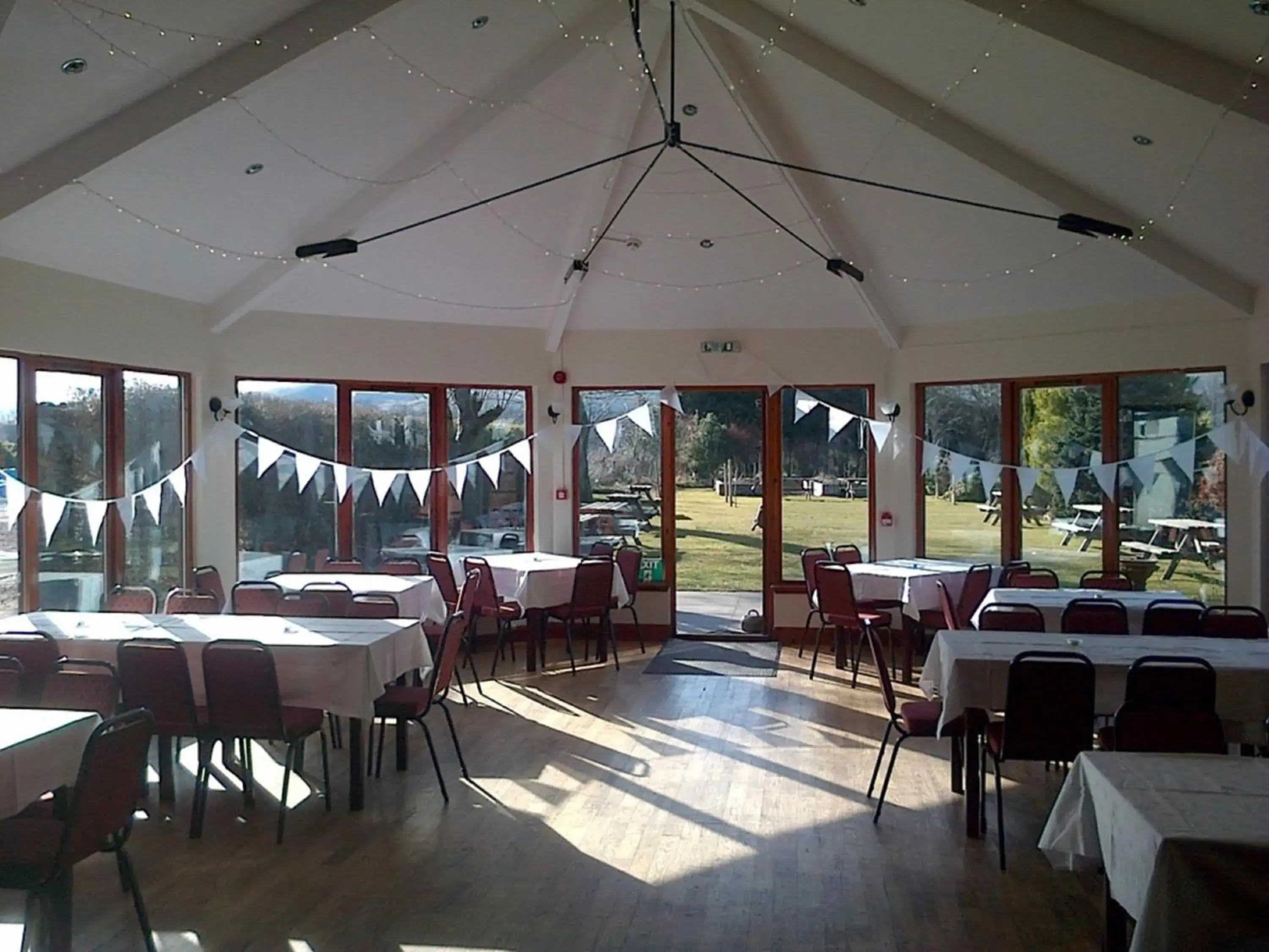 Banquet/Function facilities, Restaurant/Places to Eat in Callander Hostel