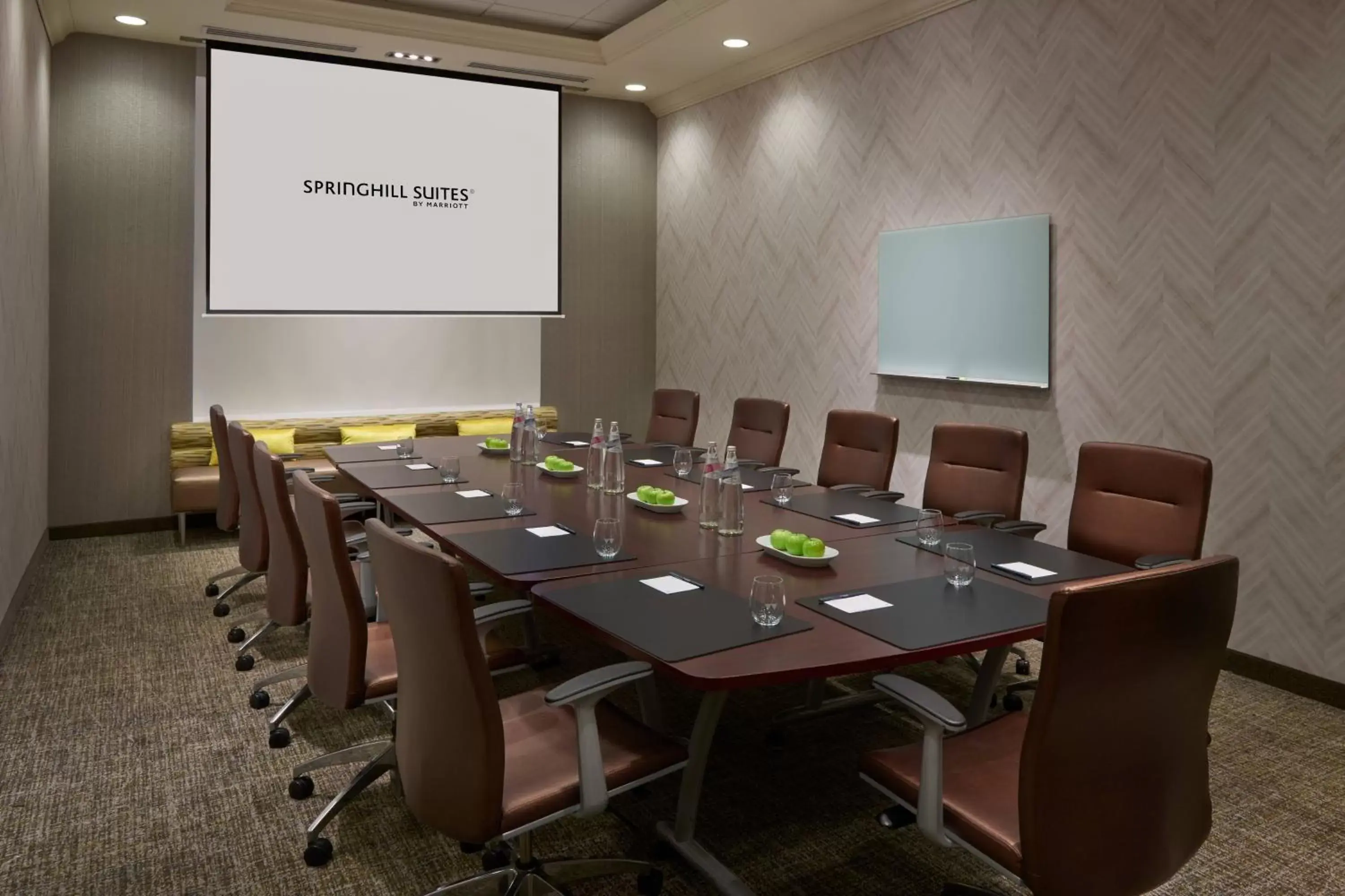 Meeting/conference room in SpringHill Suites by Marriott Toronto Vaughan
