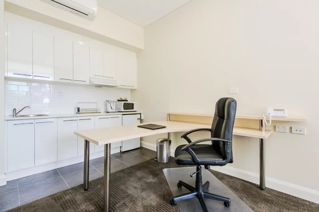 Premium Studio in Belconnen Way Hotel & Serviced Apartments
