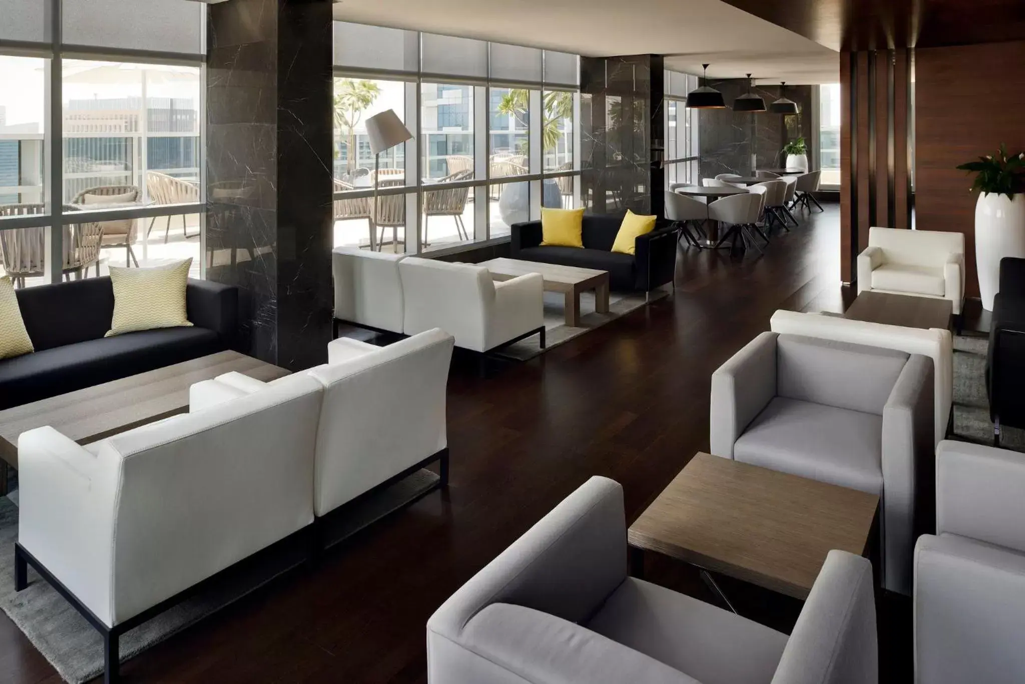 Other, Lounge/Bar in InterContinental Dubai Marina, an IHG Hotel