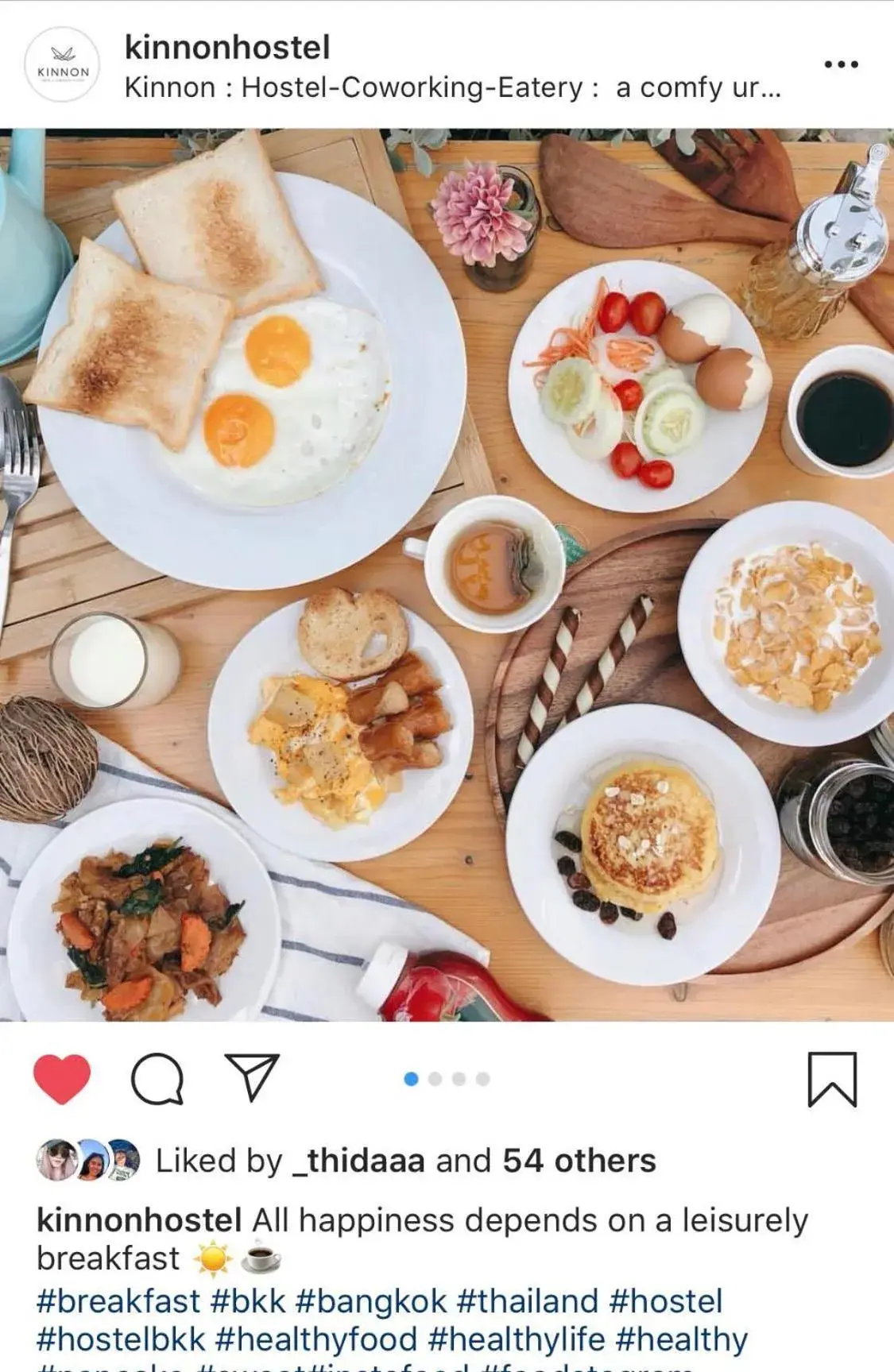 Breakfast in Kinnon Deluxe Hostel Coworking Cafe Breakfast in Kinnon Deluxe Hostel Coworking Cafe