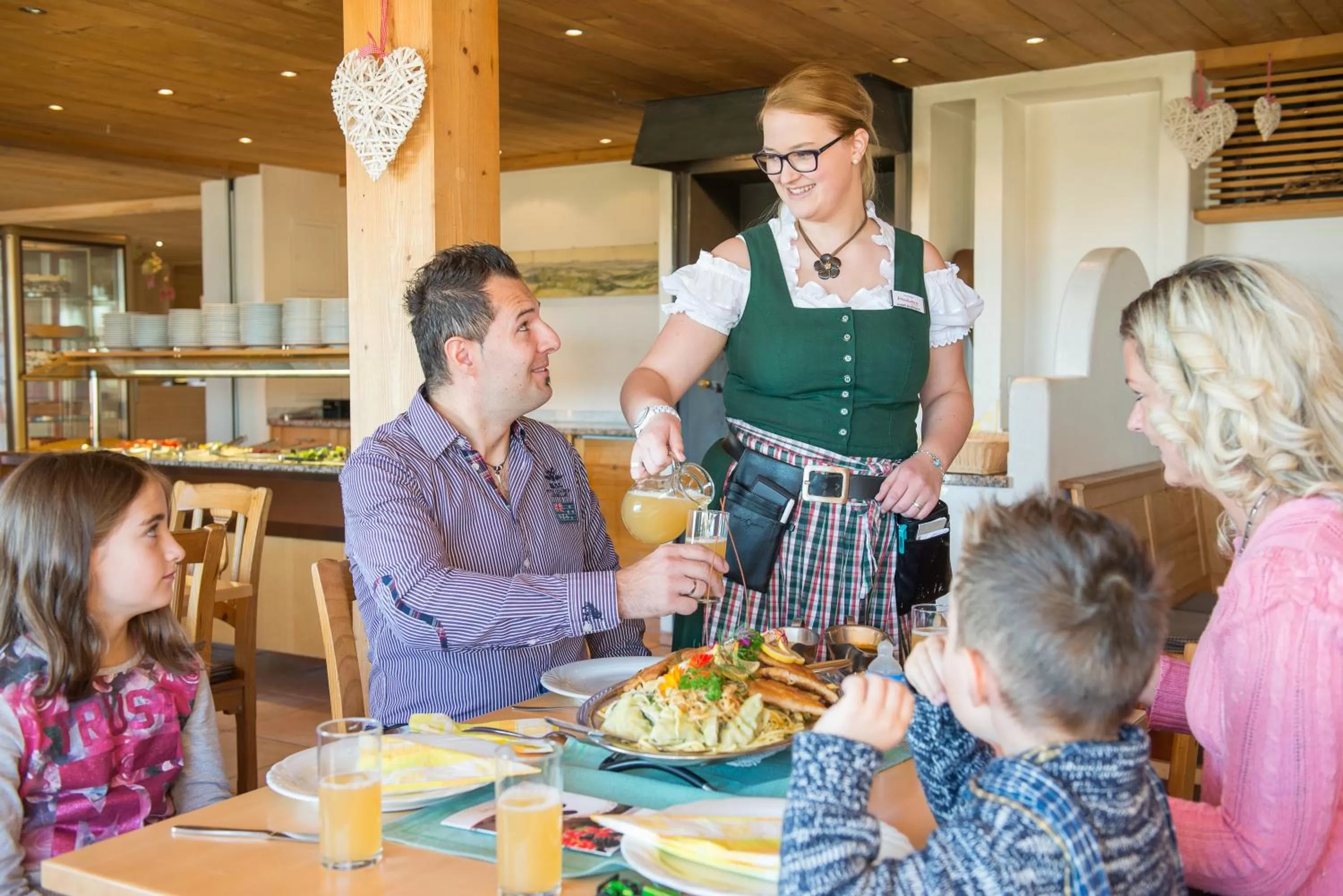 Restaurant/places to eat in Berggasthof Höchsten