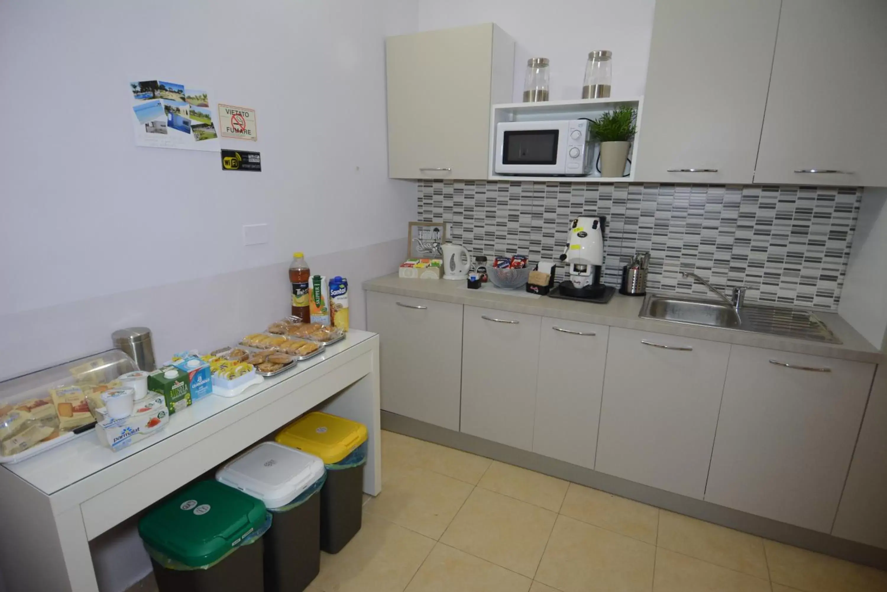 Kitchen/Kitchenette in B&B Lecce Stazione Centrale