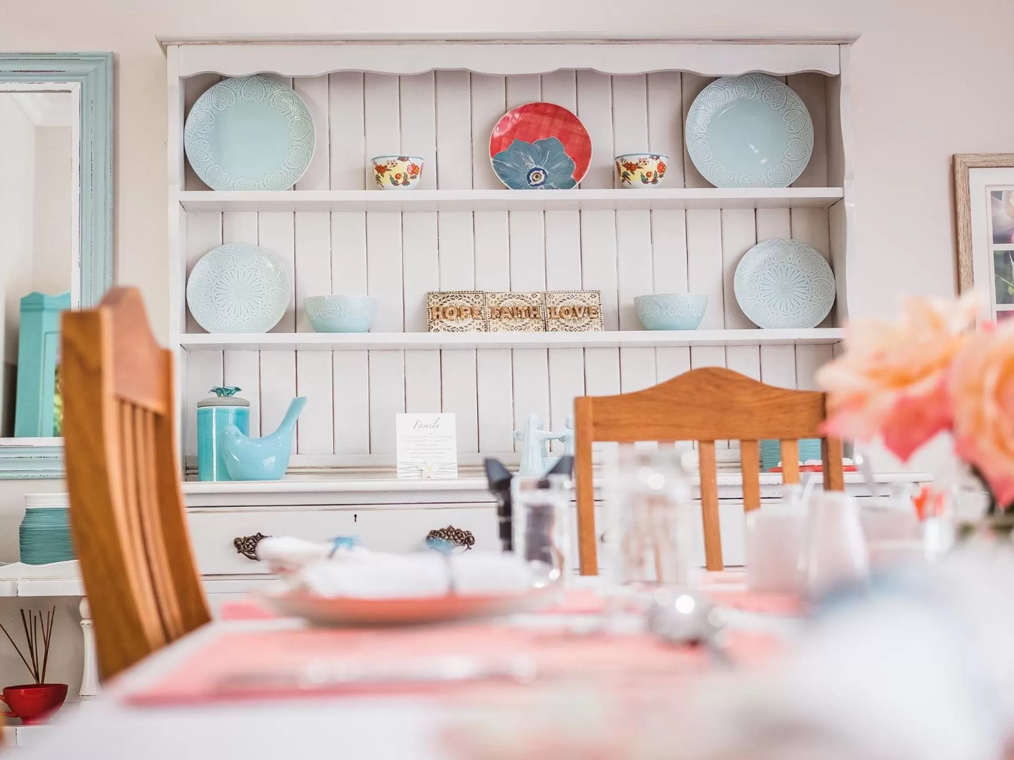 Decorative detail in On the Bay