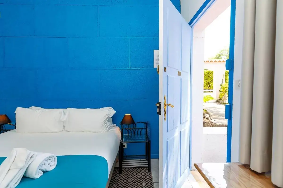 Bed in Hôtel Les Liserons de Mougins Bed in Hôtel Les Liserons de Mougins