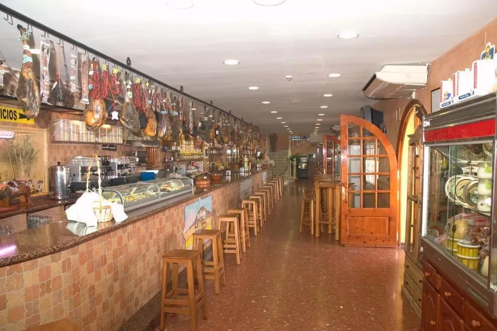 HOSTAL-RESTAURANTE EL PAISANO