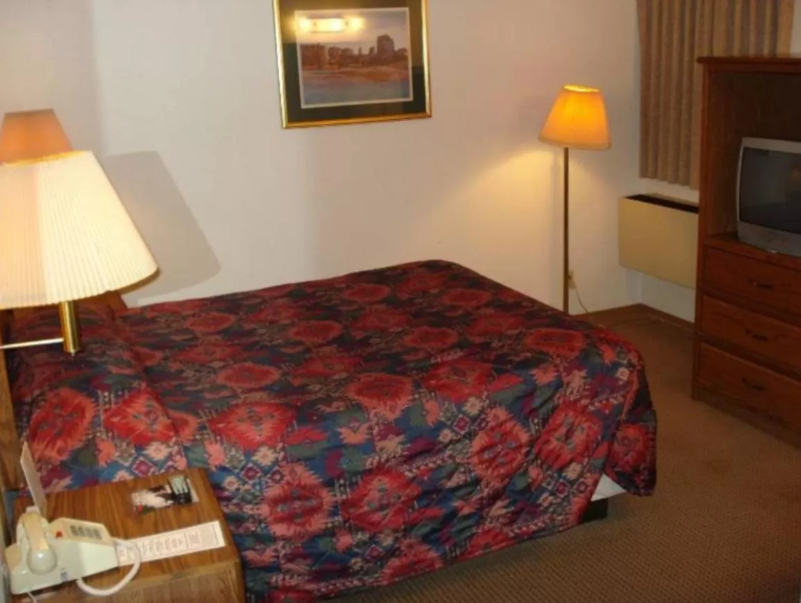 Bed in Yorkshire Motel