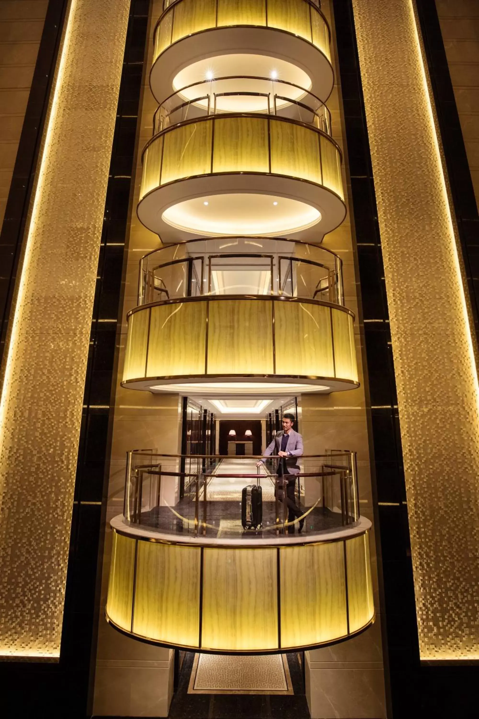 Lobby or reception, Kitchen/Kitchenette in Changzhou Marriott Hotel