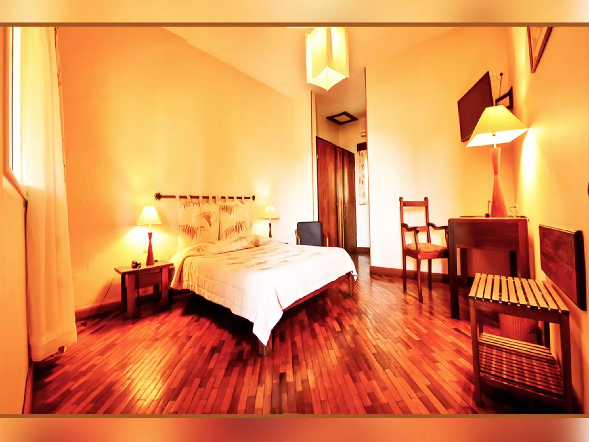 Bed in Hôtel Restaurant Coco Lodge Majunga