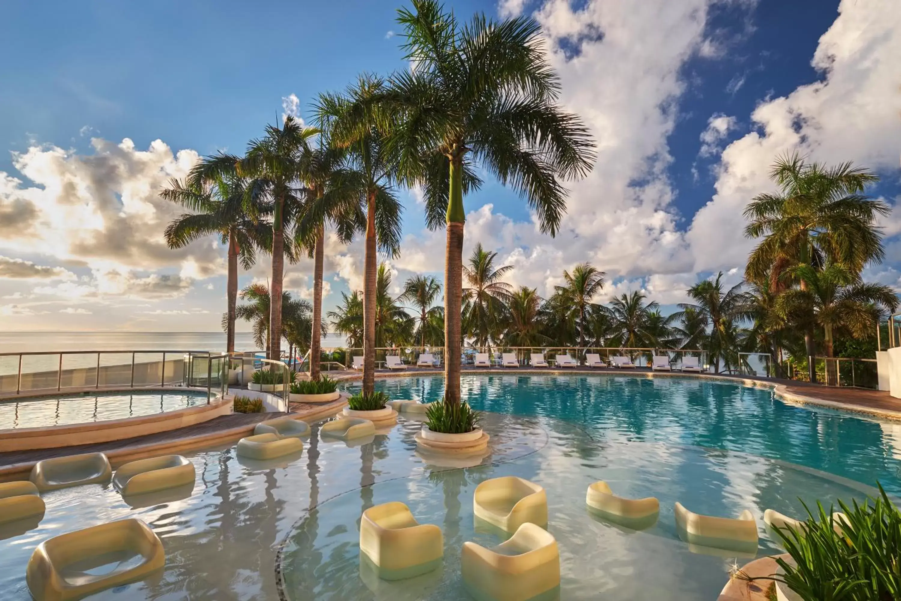 Swimming Pool in Mövenpick Hotel Mactan Island Cebu