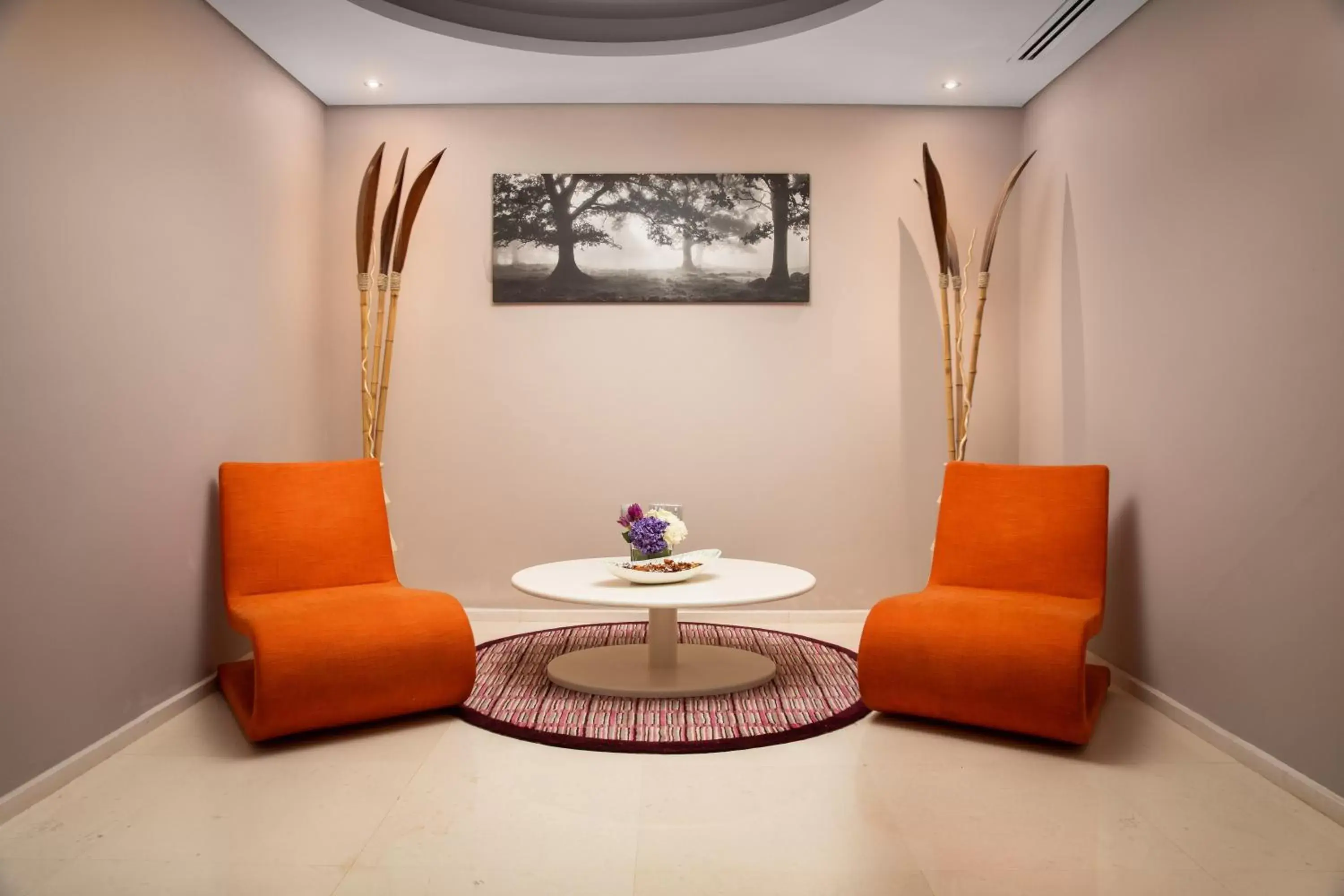 Massage, Seating Area in Pullman Dubai Jumeirah Lakes Towers