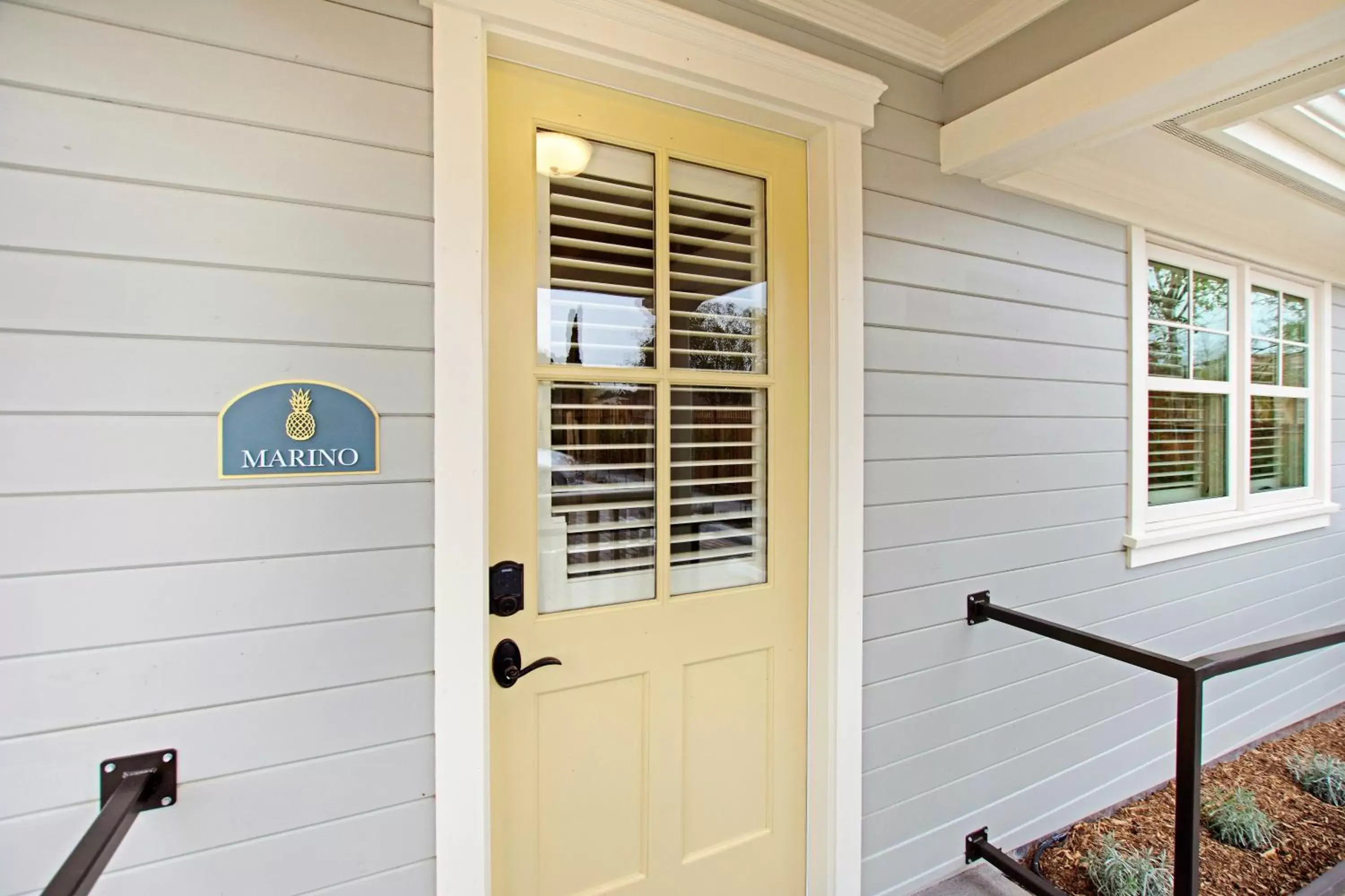 Facade/entrance in Sonoma Bungalows