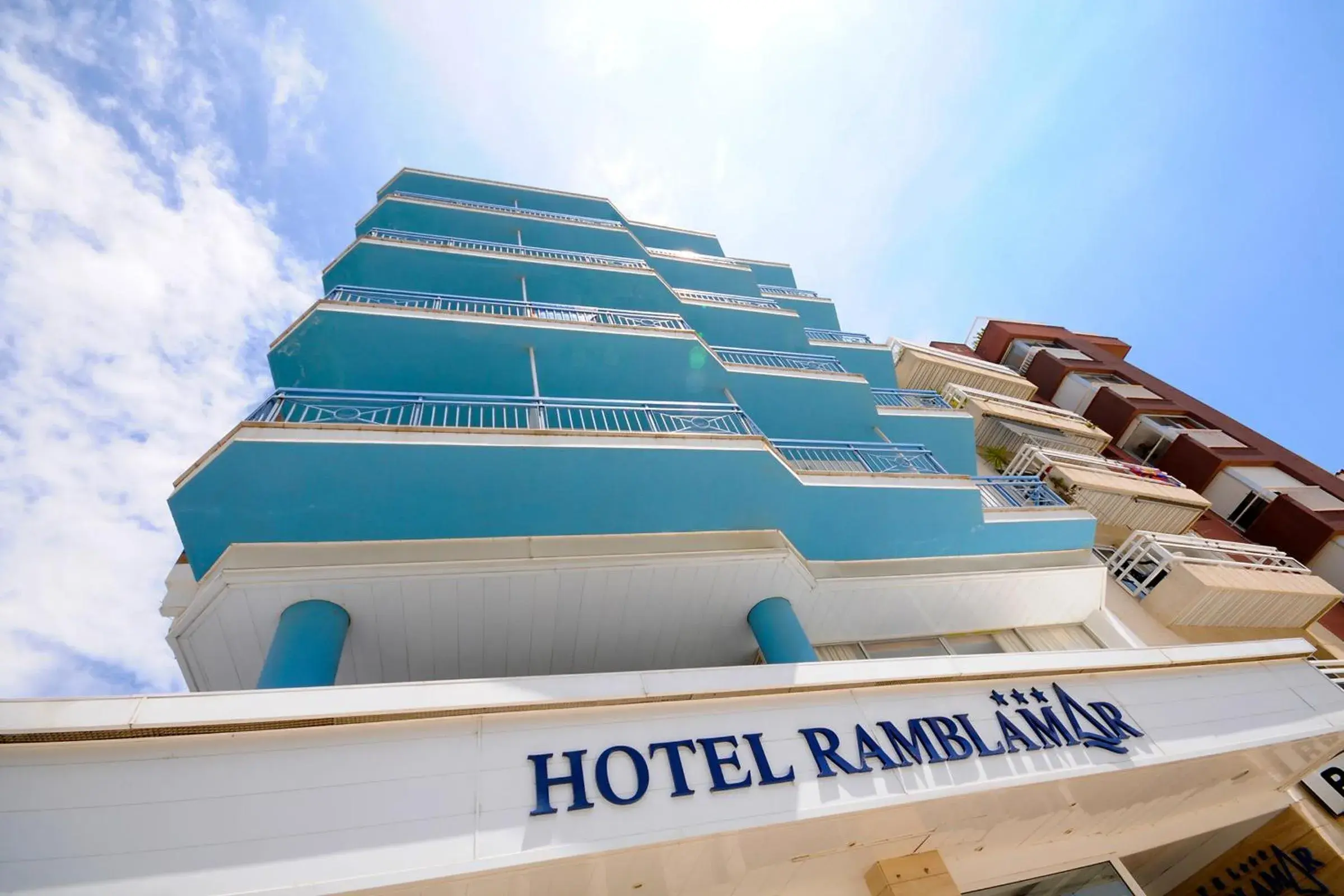 Facade/entrance, Property Building in Hotel Ramblamar