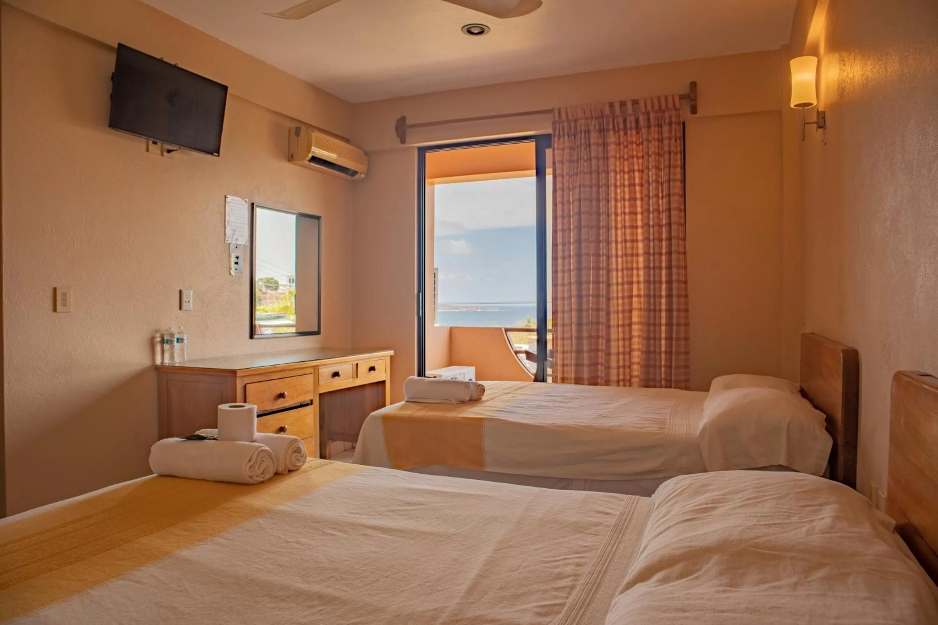 Photo of the whole room, Bed in Hotel El Mirador