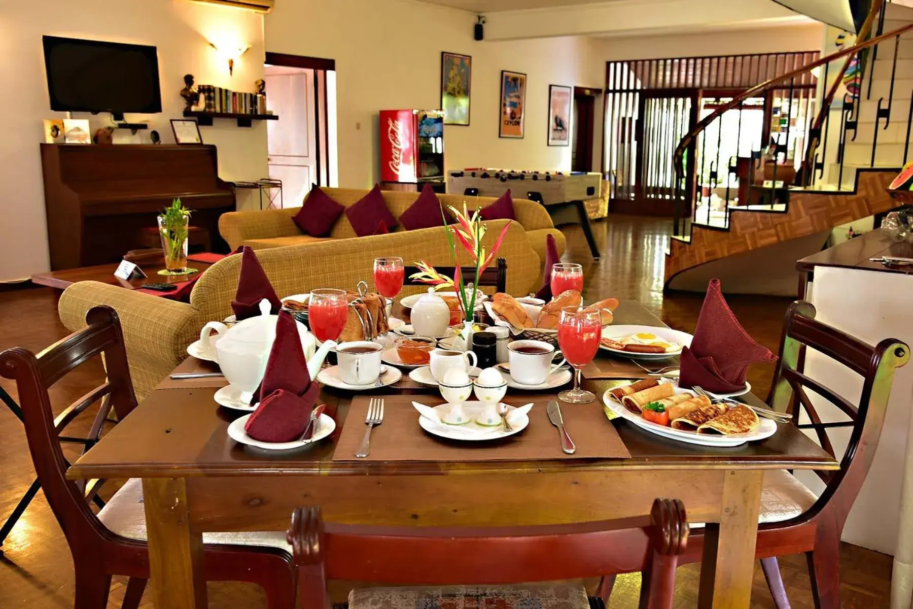 Breakfast, Restaurant/Places to Eat in Colombo Villa at Cambridge Place