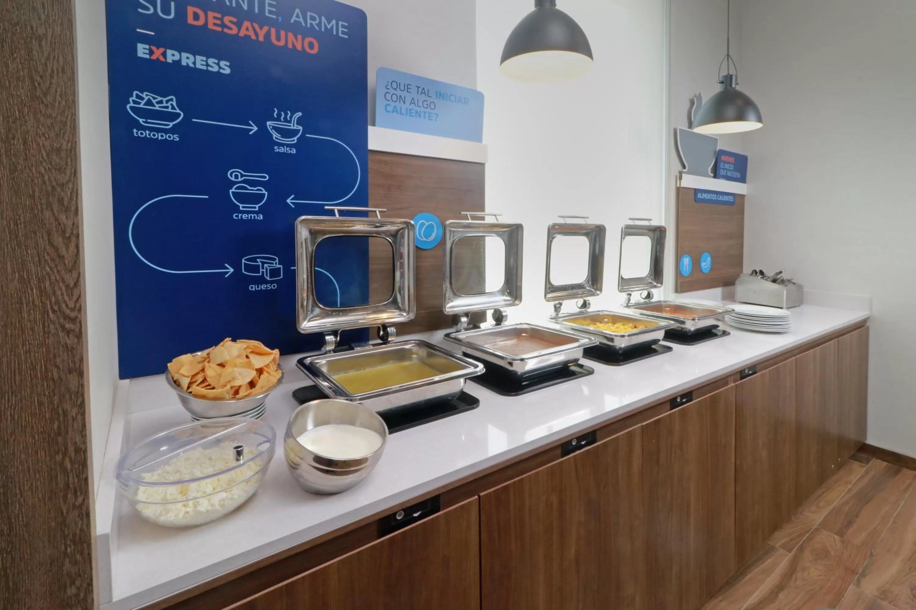 Food in Holiday Inn Express - Monterrey - Fundidora by IHG