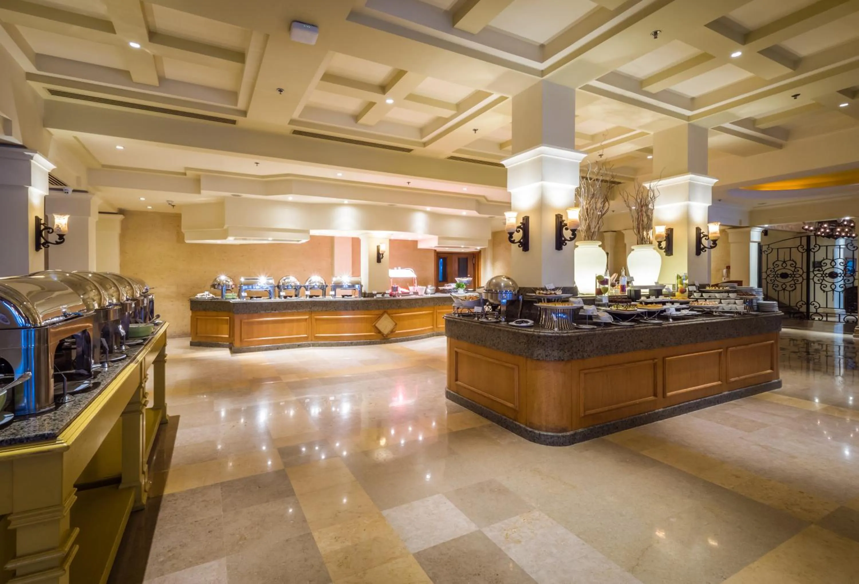 Restaurant/places to eat in The Cascades Golf Resort, Spa & Thalasso