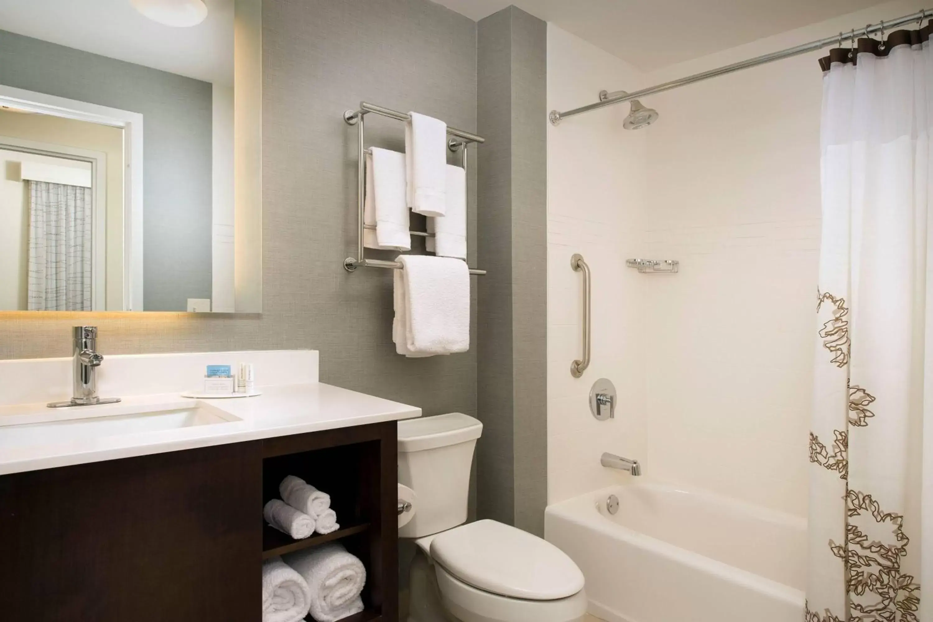 Bathroom in Residence Inn by Marriott Nashville South East/Murfreesboro