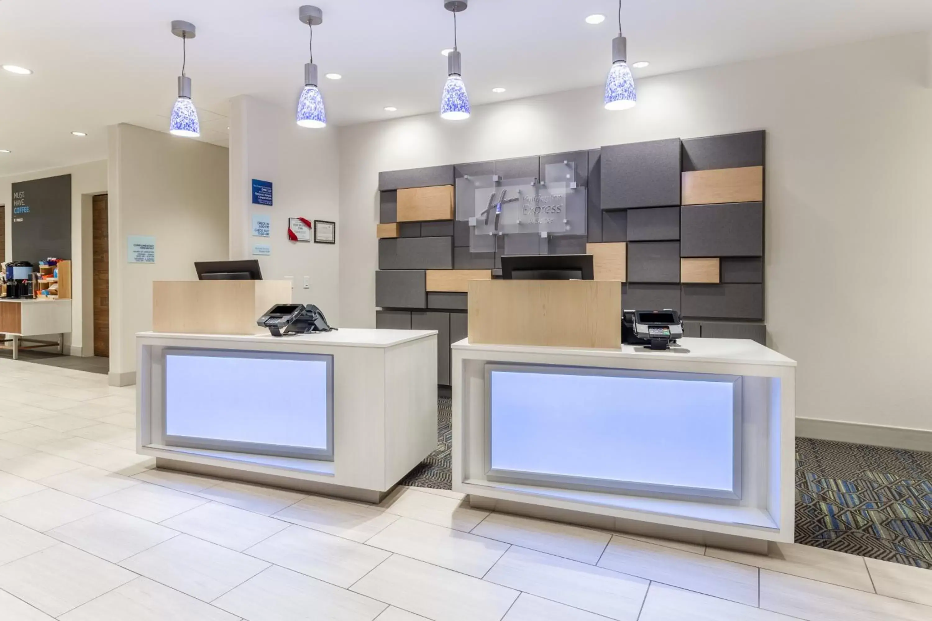 Property building, Kitchen/Kitchenette in Holiday Inn Express & Suites - Ottawa, an IHG Hotel