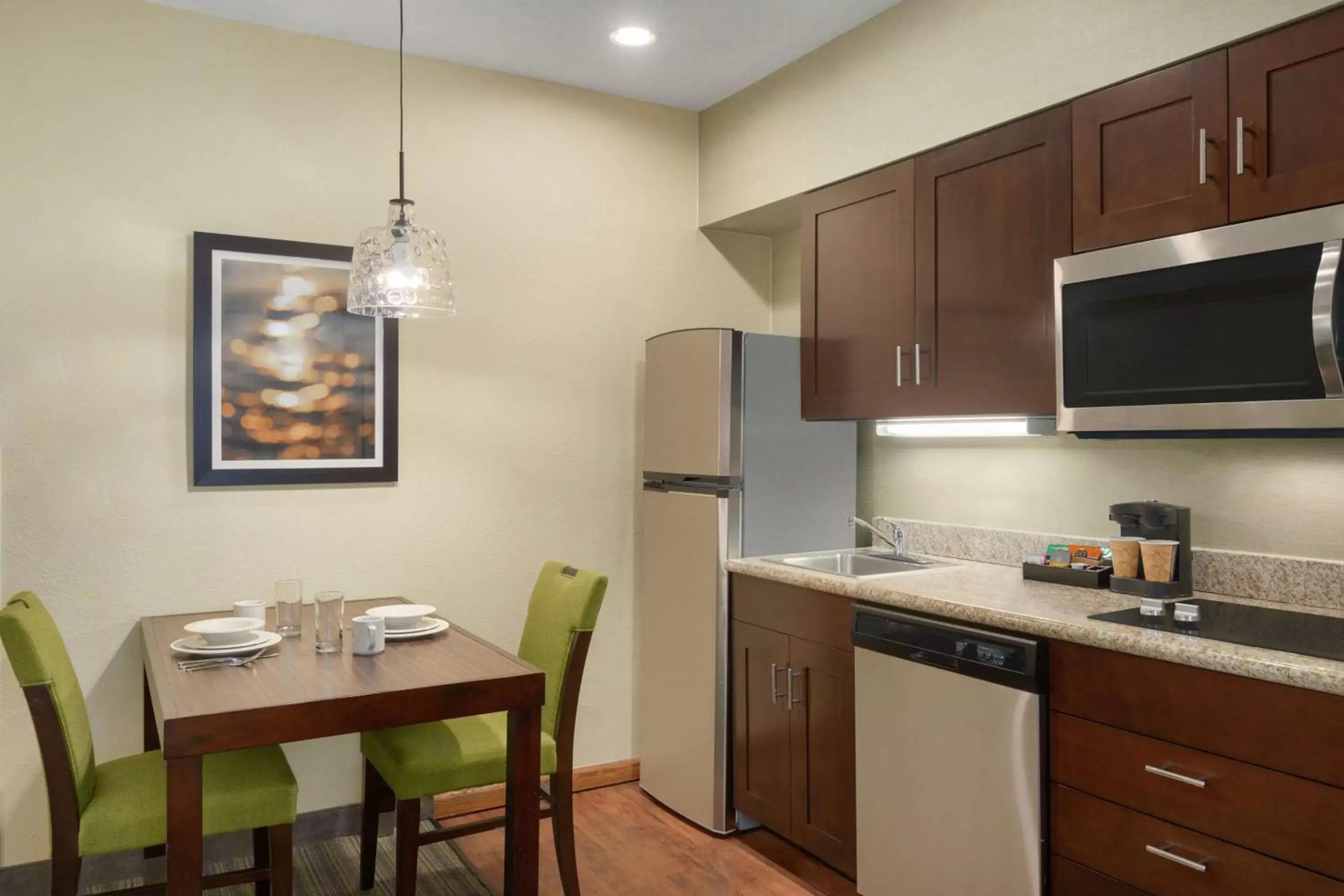 Kitchen or kitchenette, Kitchen/Kitchenette in Homewood Suites by Hilton St. Petersburg Clearwater