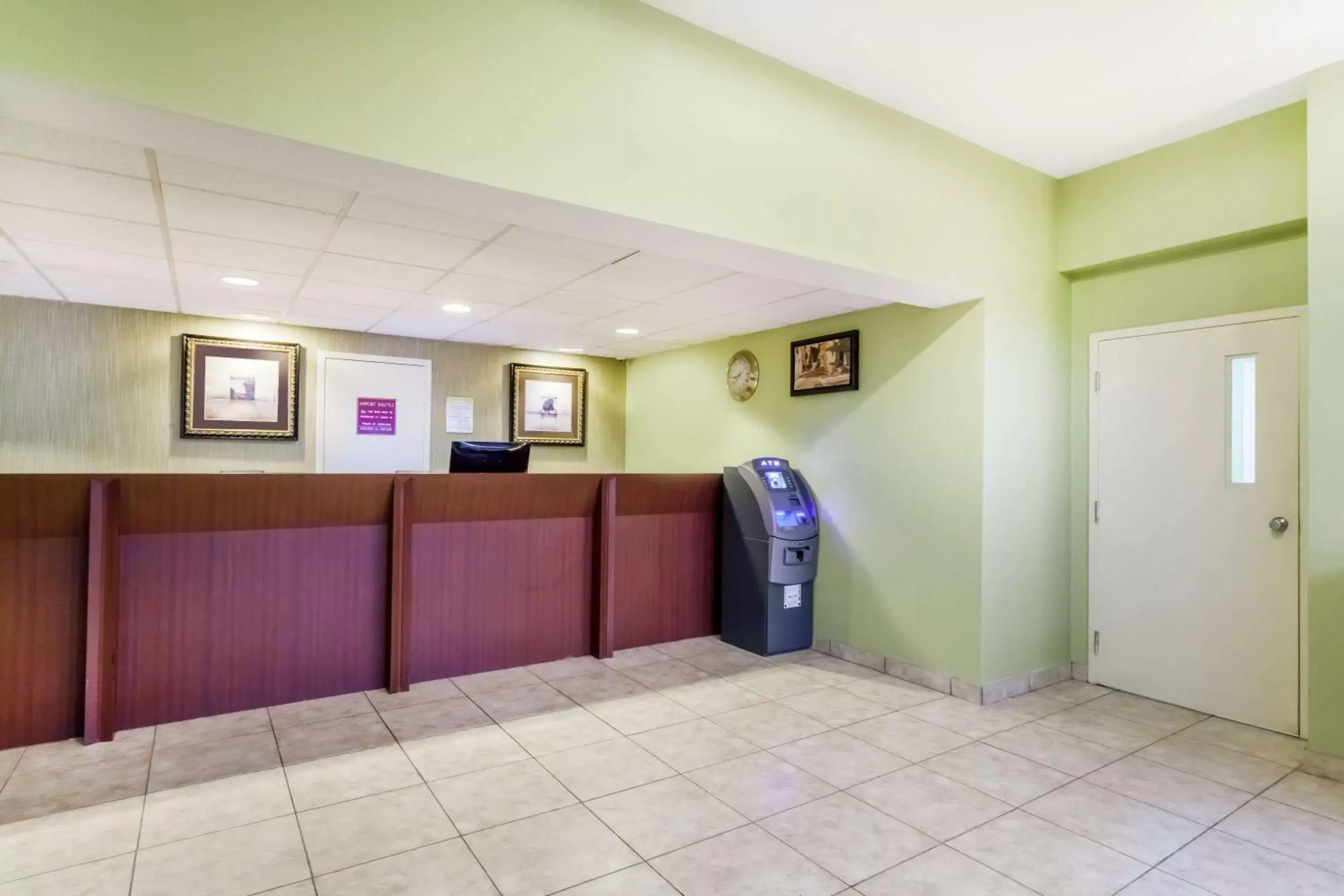 Lobby or reception in Days Inn by Wyndham Windsor Locks / Bradley Intl Airport Lobby or reception in Days Inn by Wyndham Windsor Locks / Bradley Intl Airport
