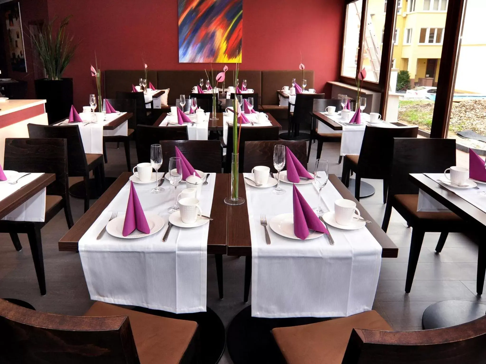 Restaurant/Places to Eat in Hotel Schweizer Hof
