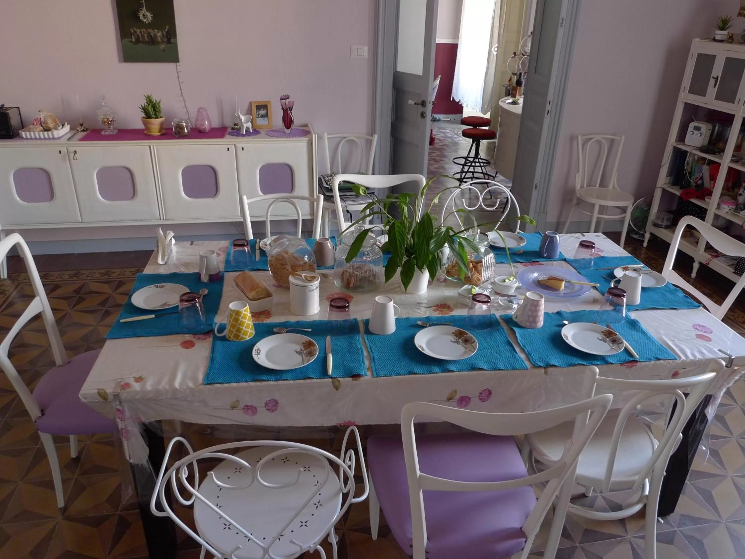 Food and drinks in Maison Decò