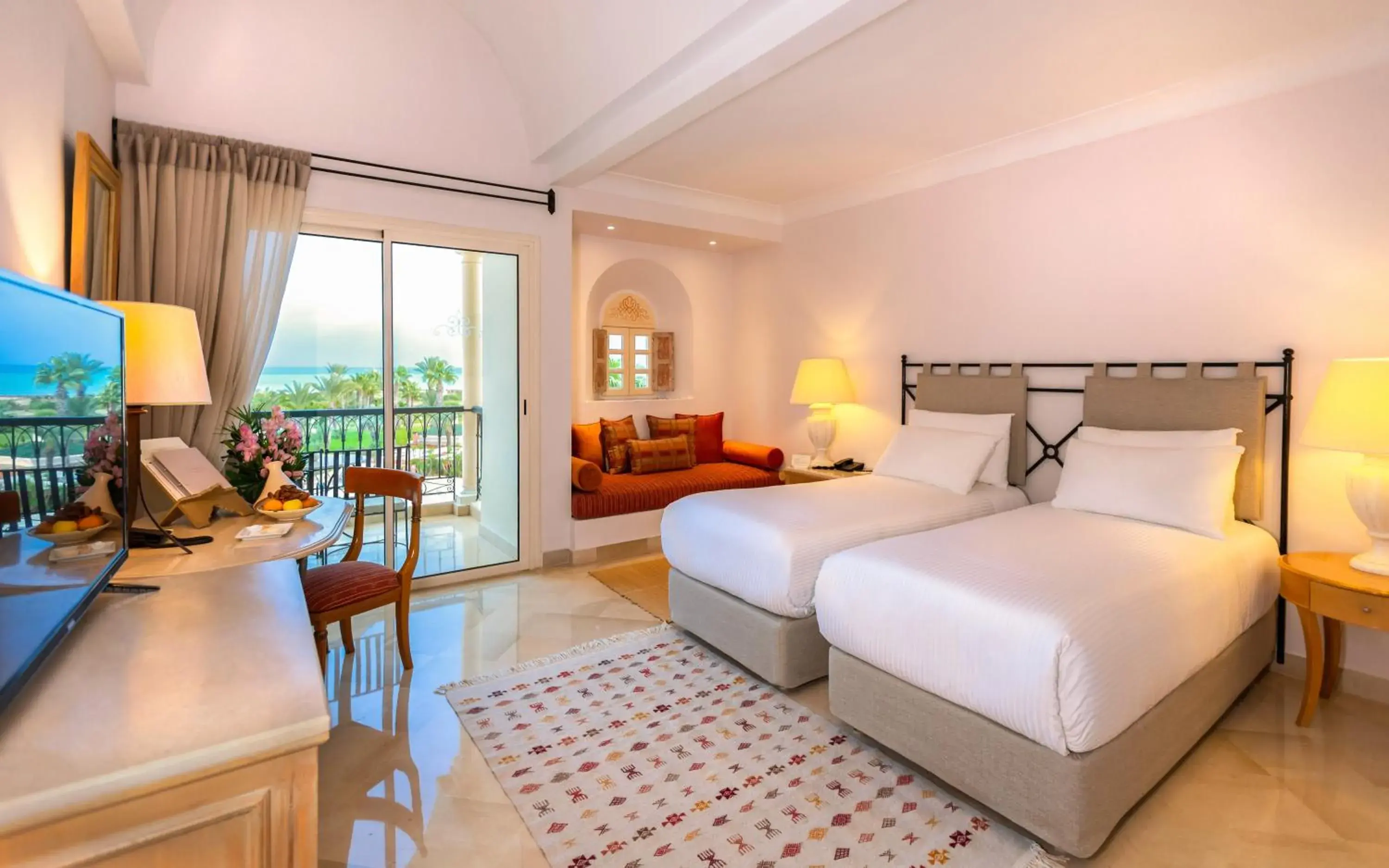 Photo of the whole room, Bed in The Residence Tunis Photo of the whole room, Bed in The Residence Tunis