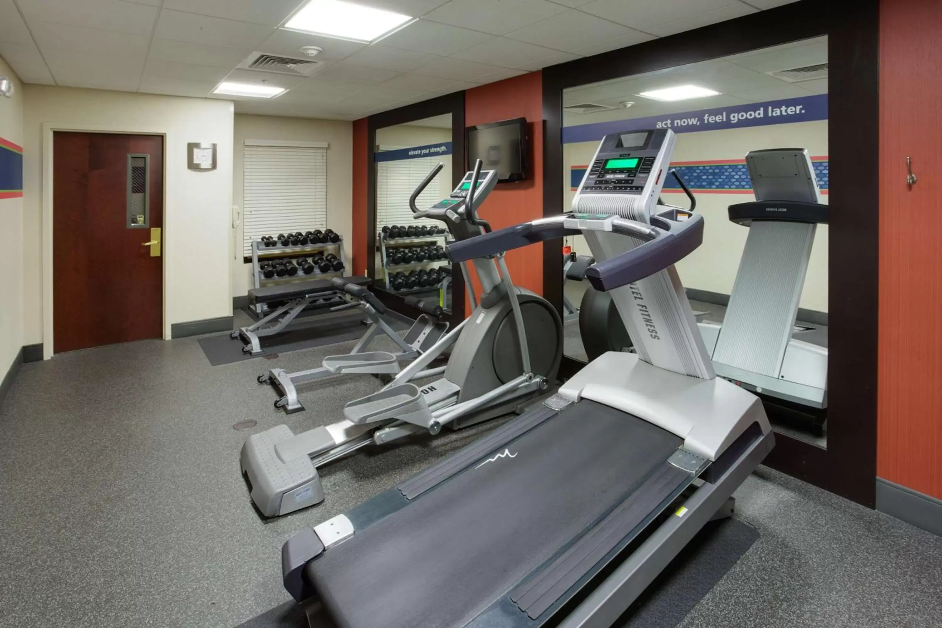 Fitness centre/facilities, Fitness Center/Facilities in Hampton Inn Auburn