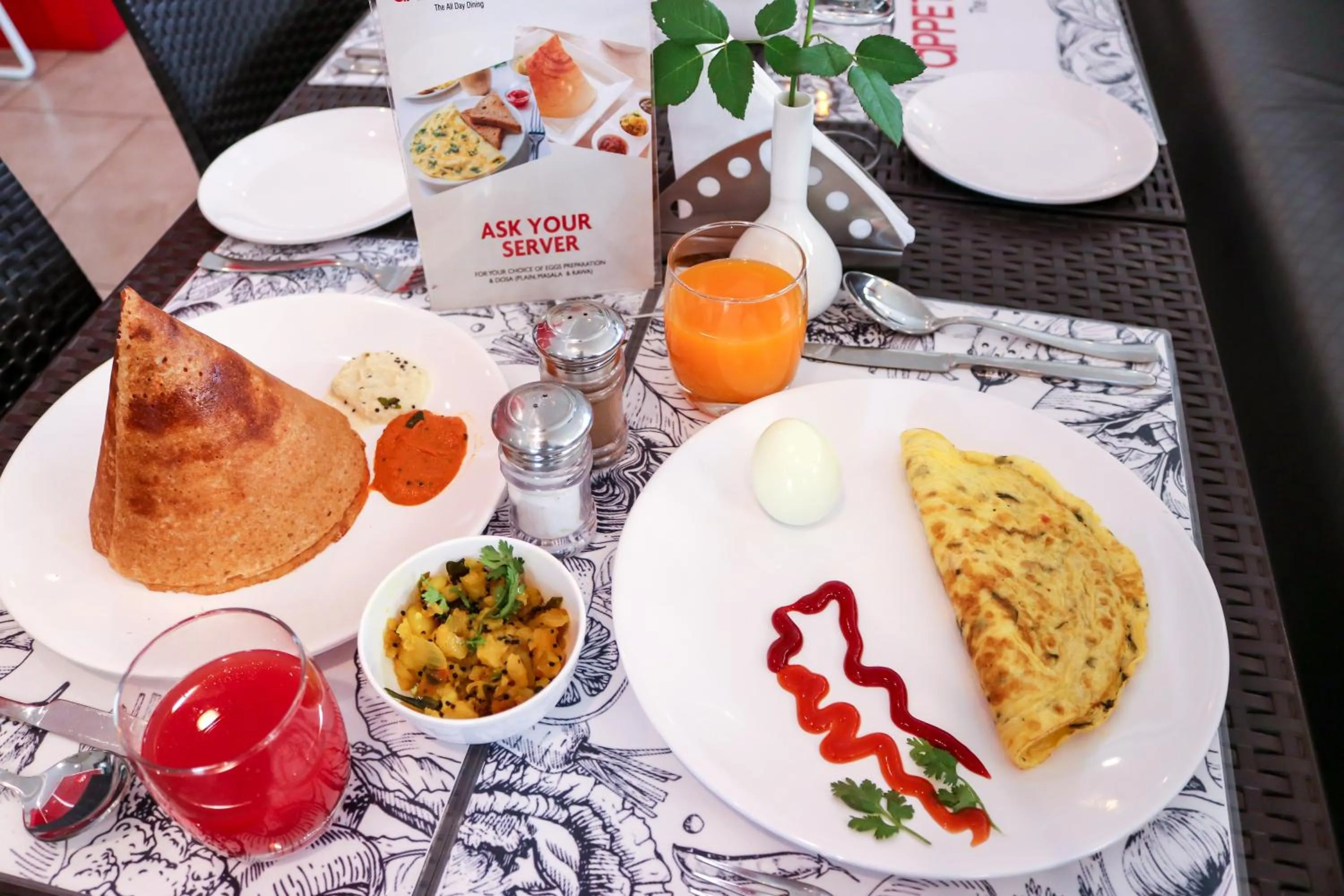 Food and drinks in 7 Apple Hotel, Vadodara