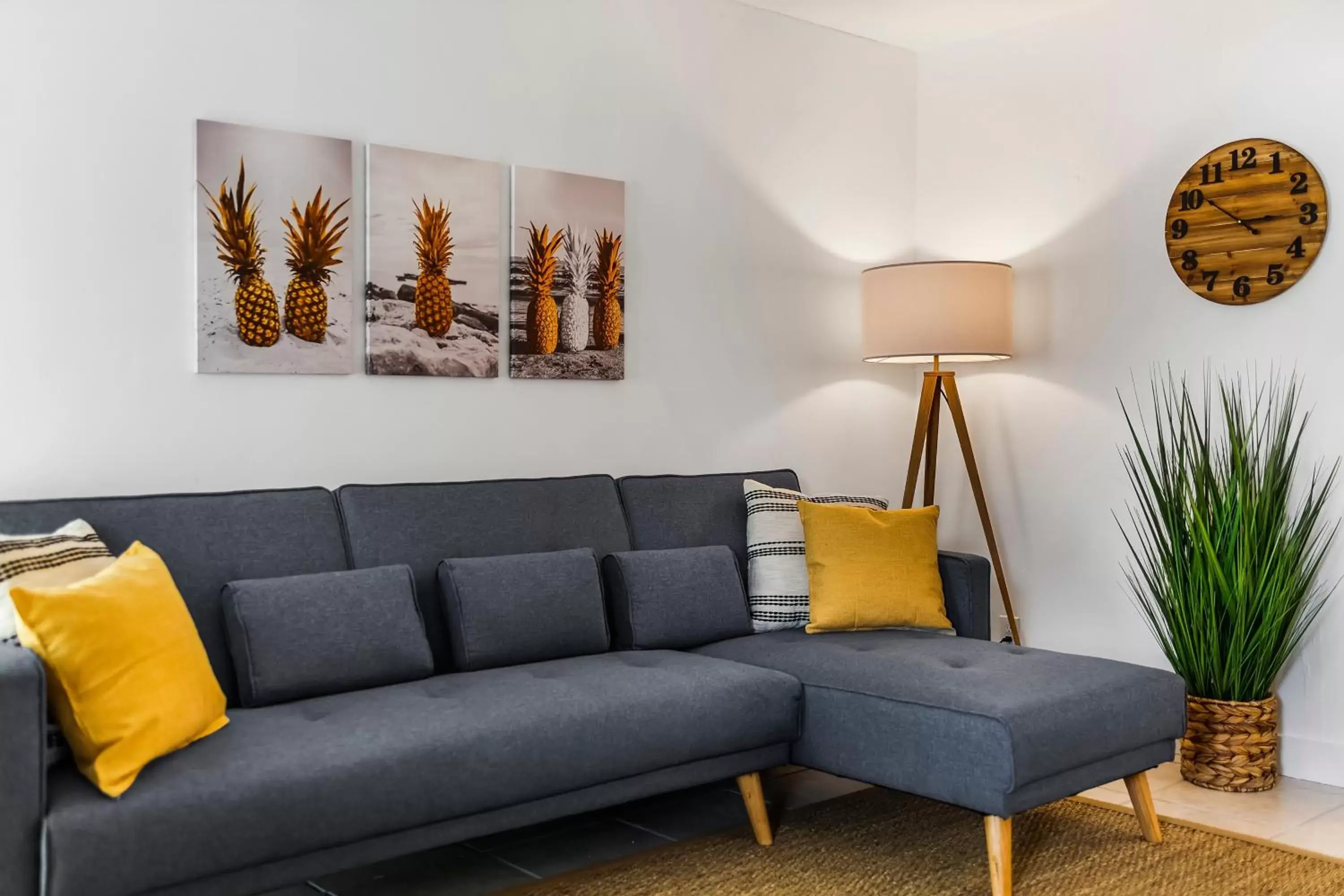 Living room, Seating Area in Alani Bay Premium Condos