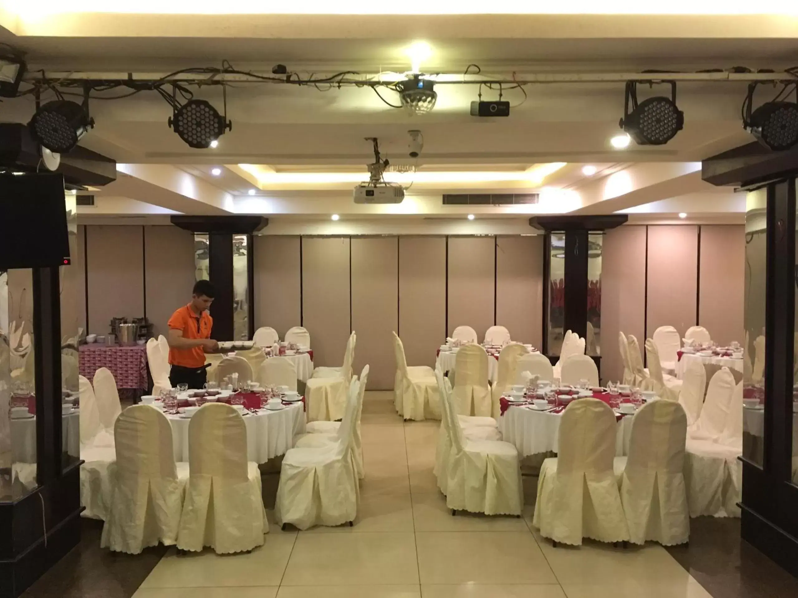 Banquet Facilities in Kieu Anh Hotel