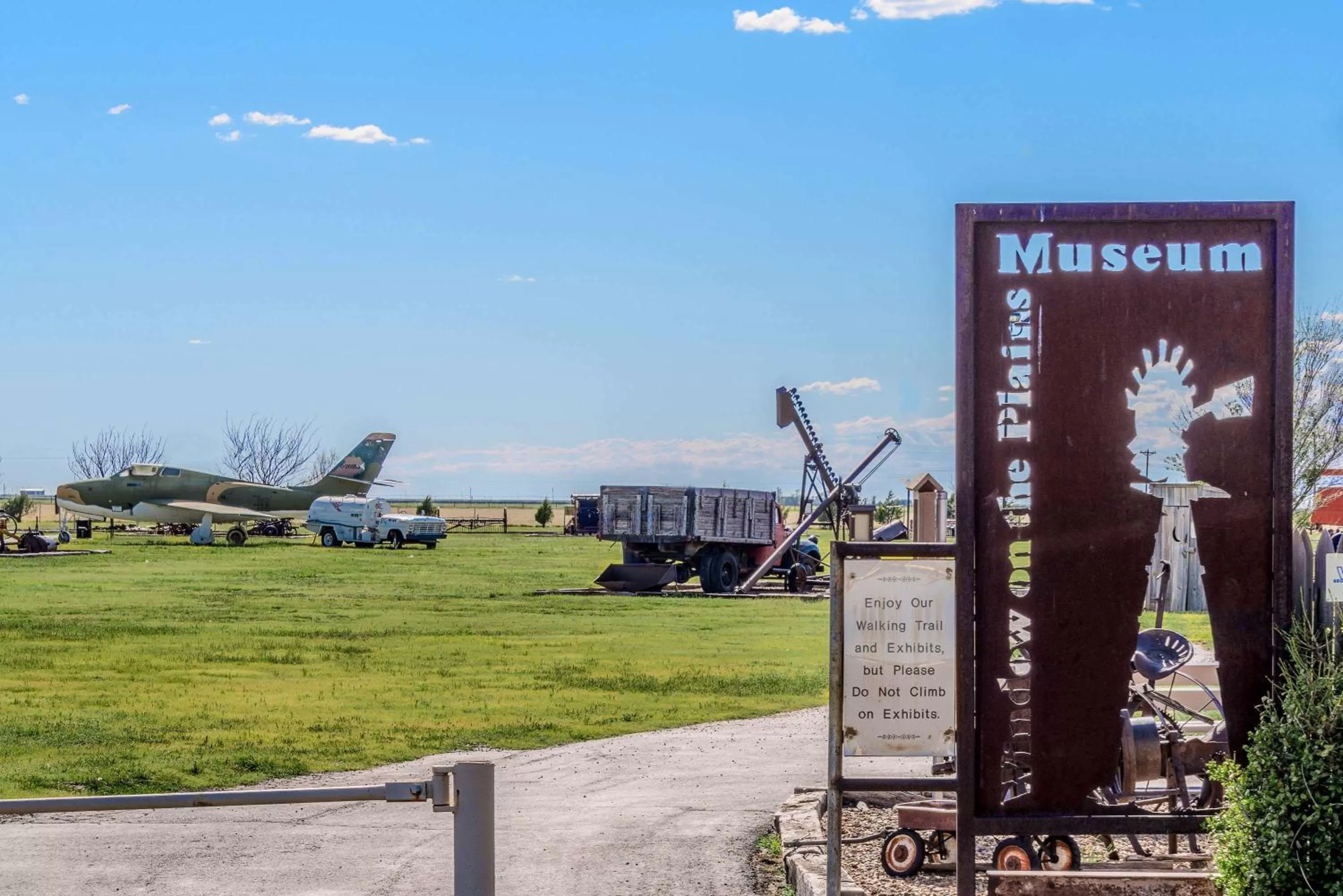 Off site in Super 8 by Wyndham Dumas TX