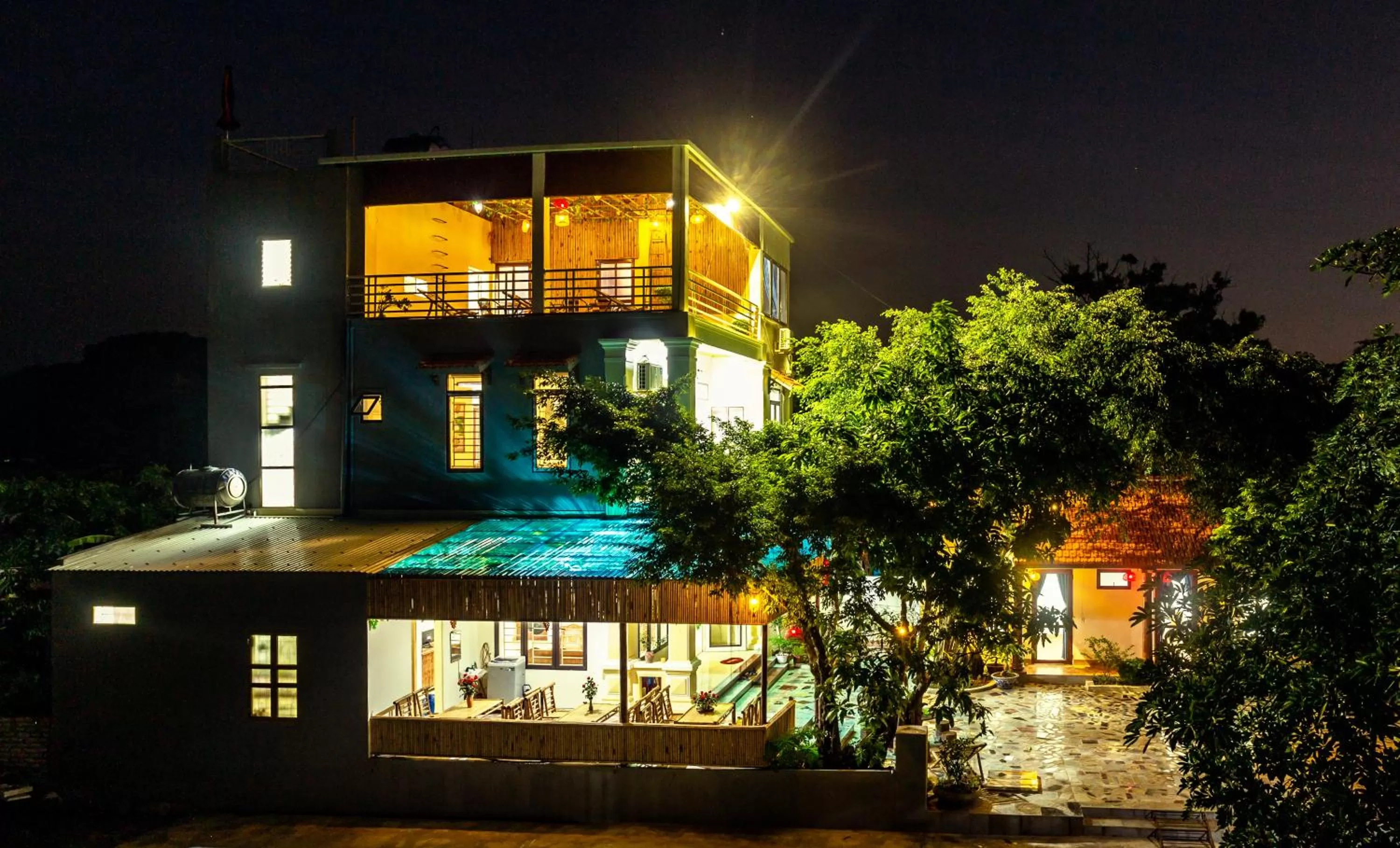 Hang Mua Central Homestay