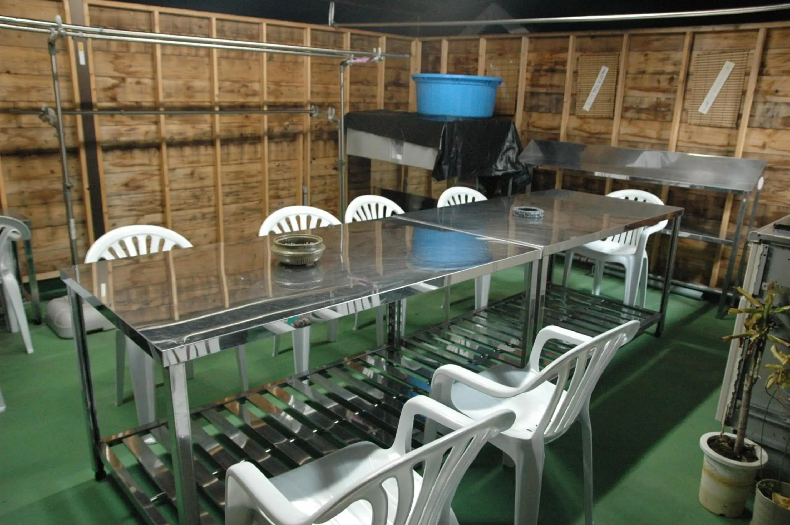 Dining area in Oyama Guest House Kyoto