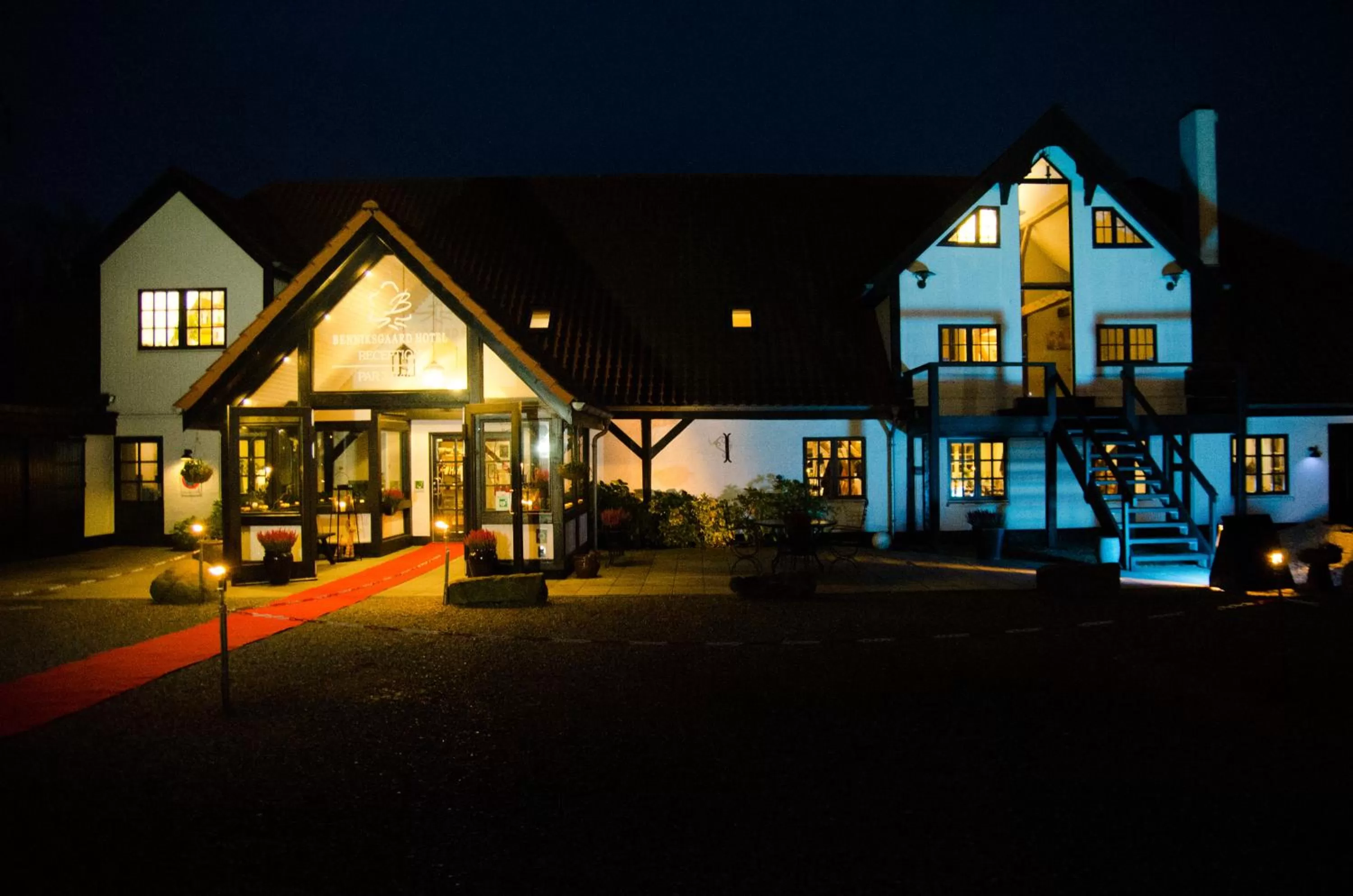Facade/entrance in Benniksgaard Hotel