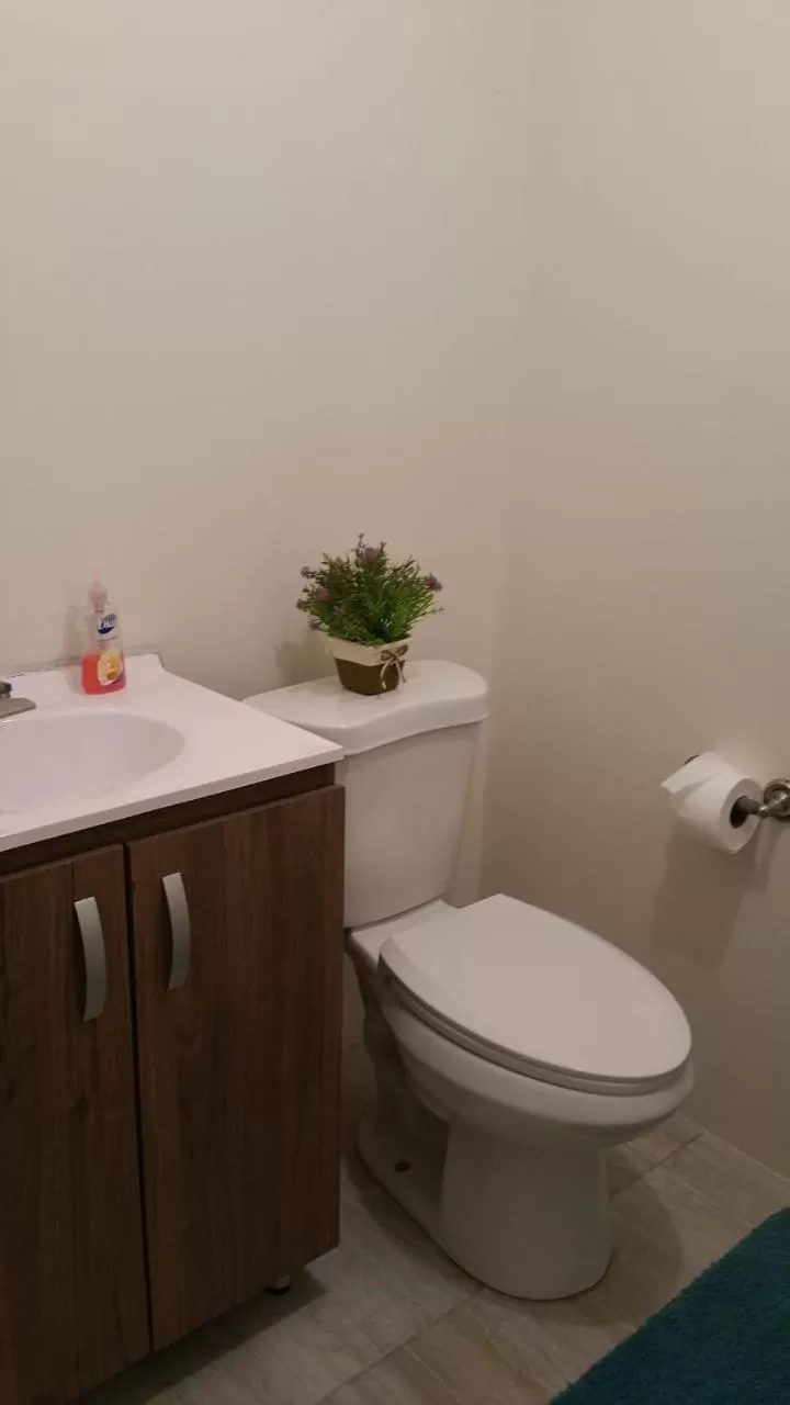 Bathroom in Seacastles by the beach/pool