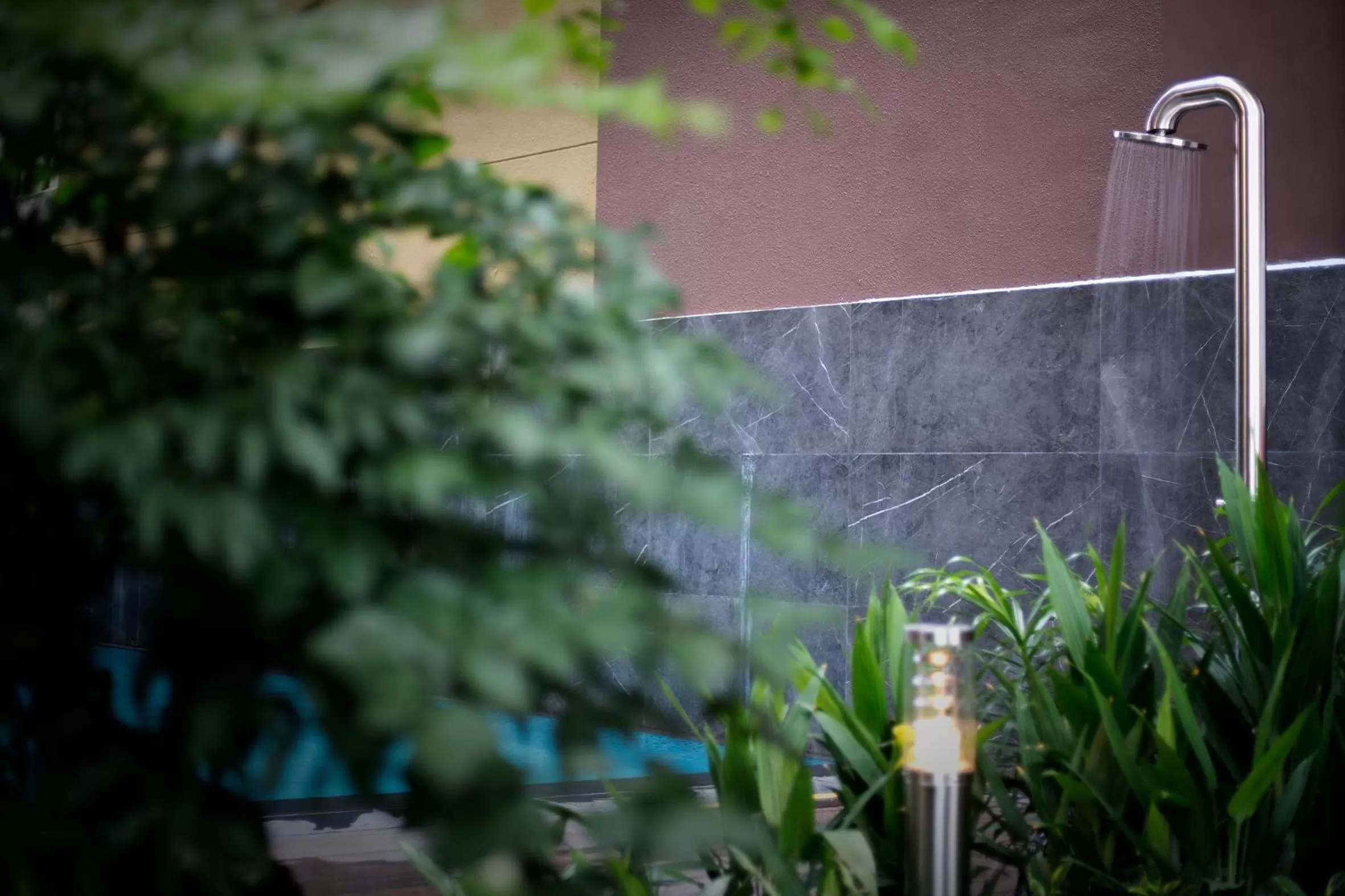 Swimming pool in Hotel Mi Bencoolen