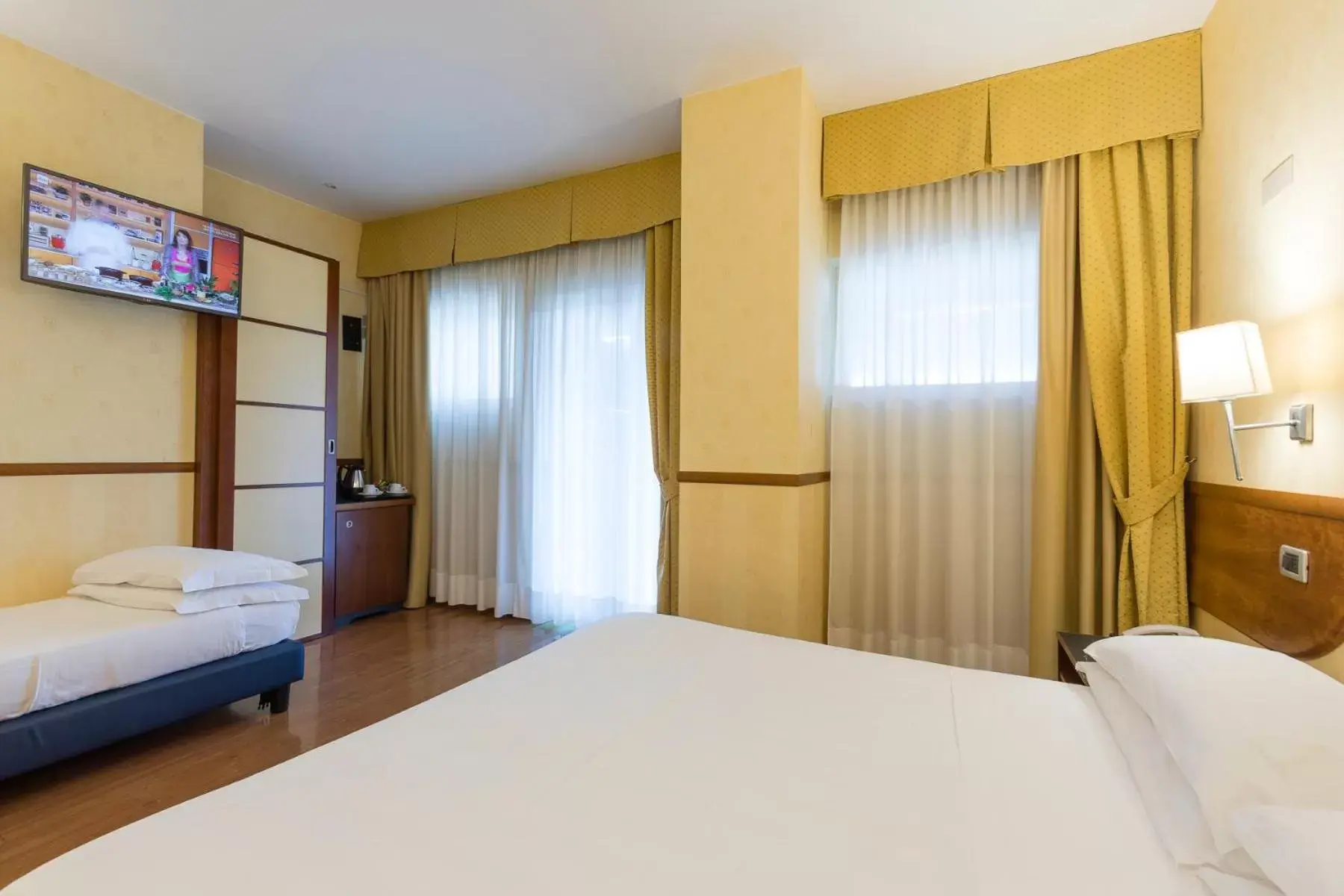 Photo of the whole room, Bed in Best Western Hotel I Colli