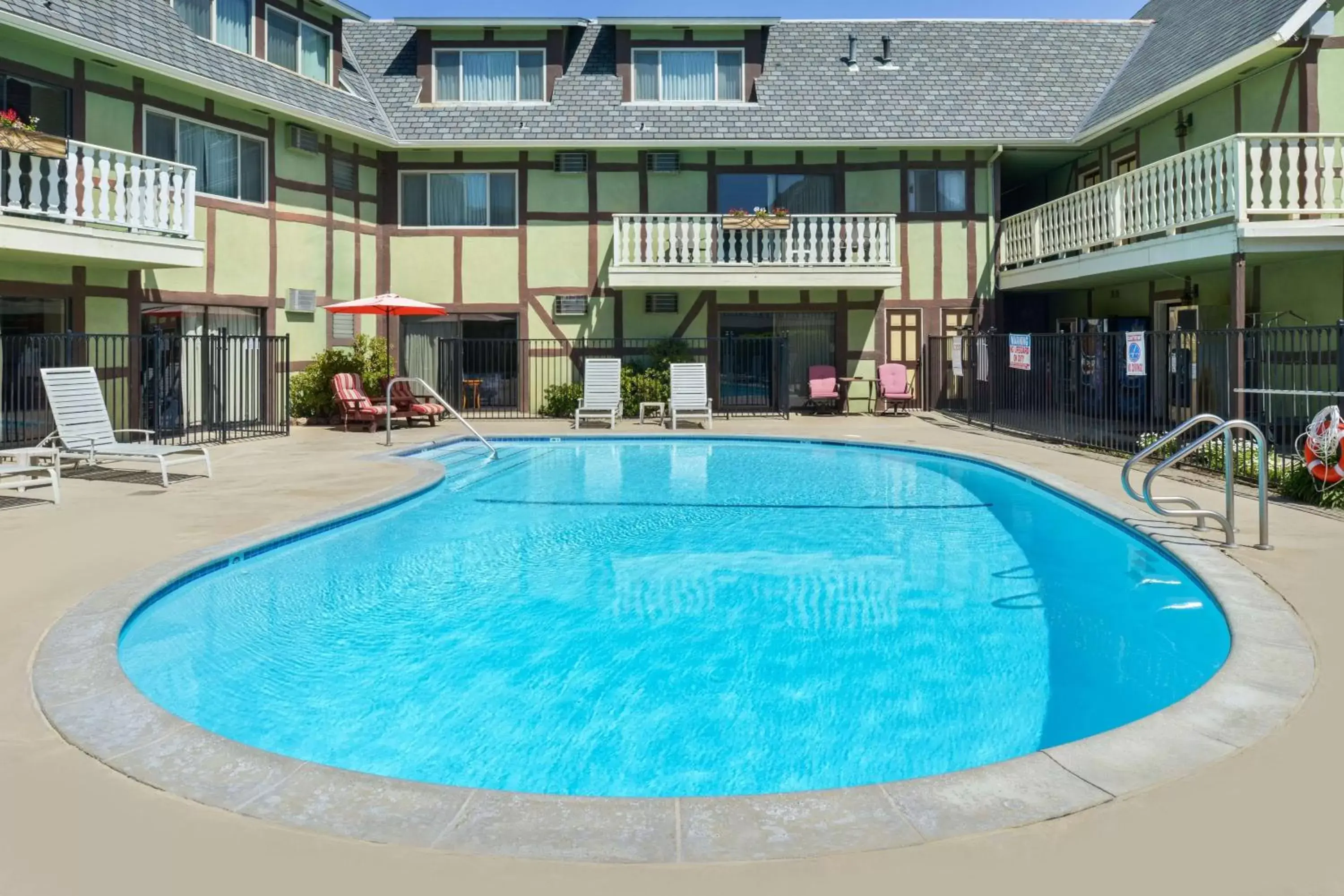 Swimming Pool in Svendsgaard's Lodge- Americas Best Value Inn & Suites
