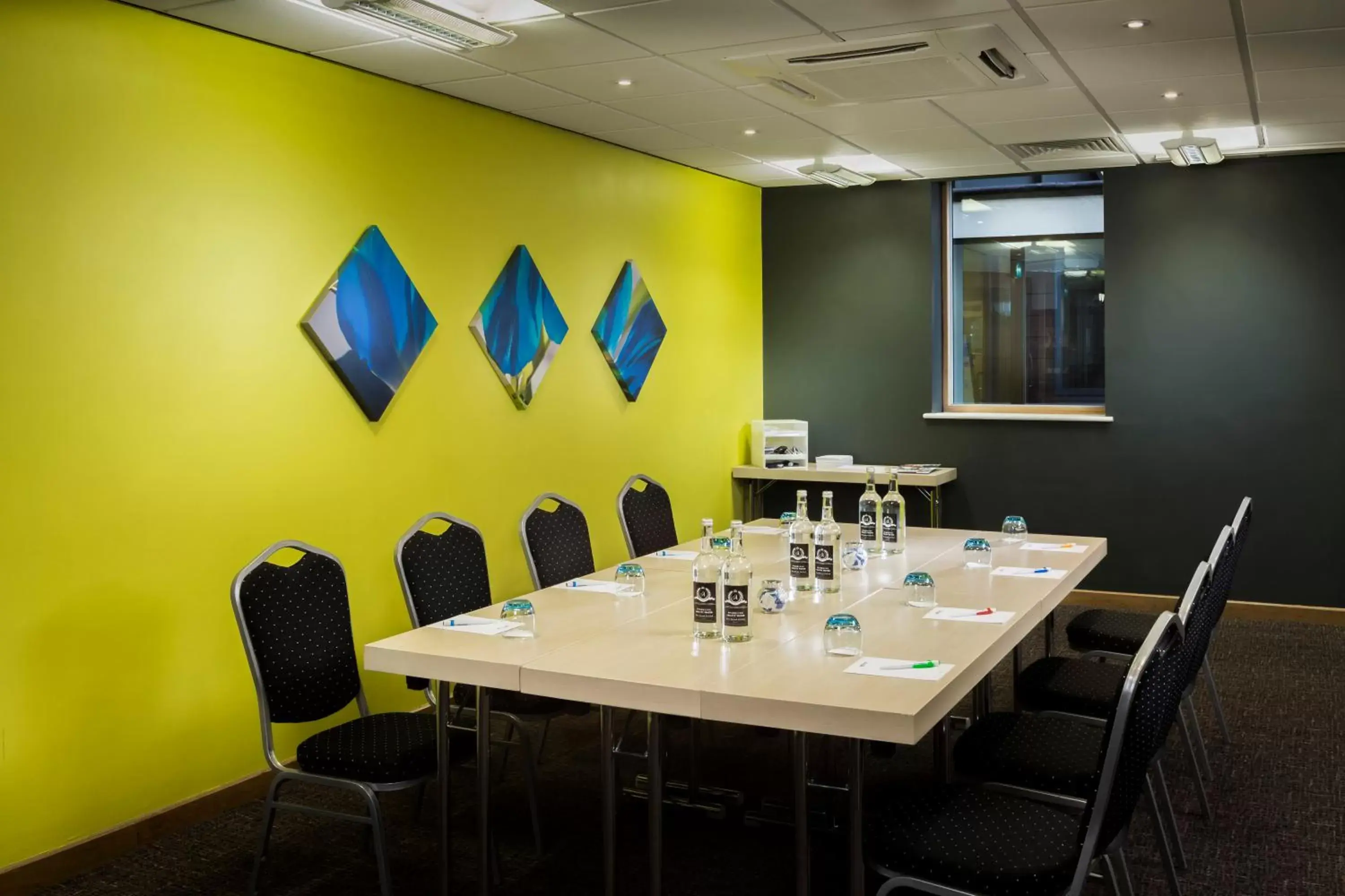 Meeting/conference room in Park Inn by Radisson Peterborough