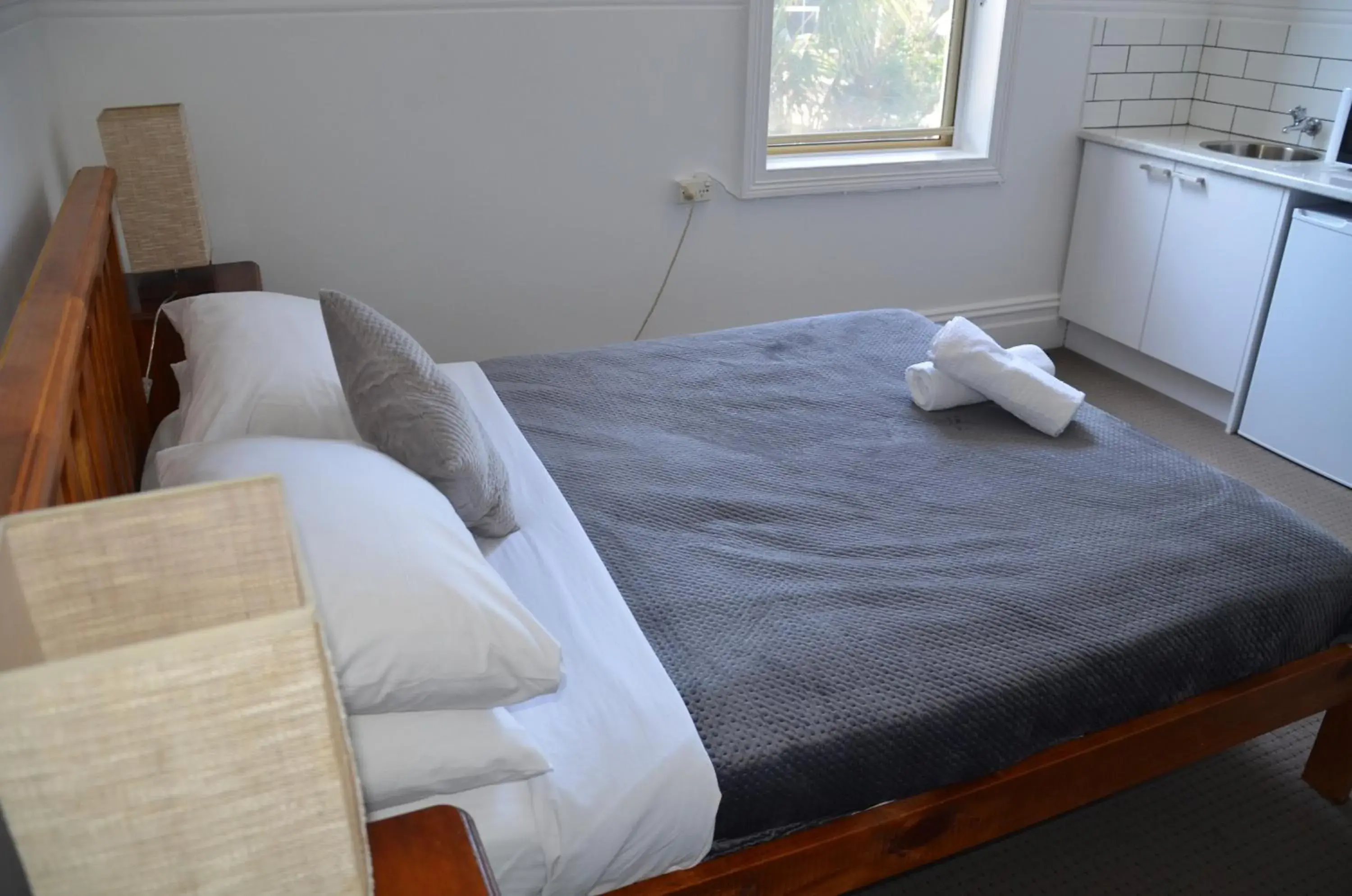 Bed in Sandy Bottoms Guesthouse