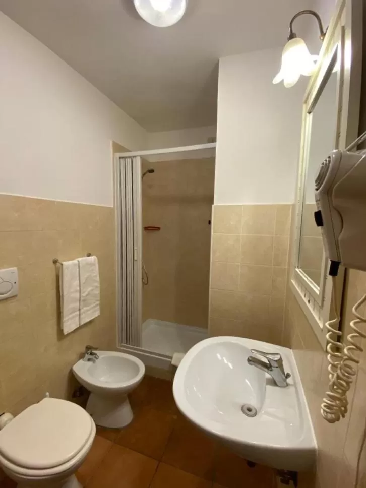 Bathroom in Hotel Il Papavero