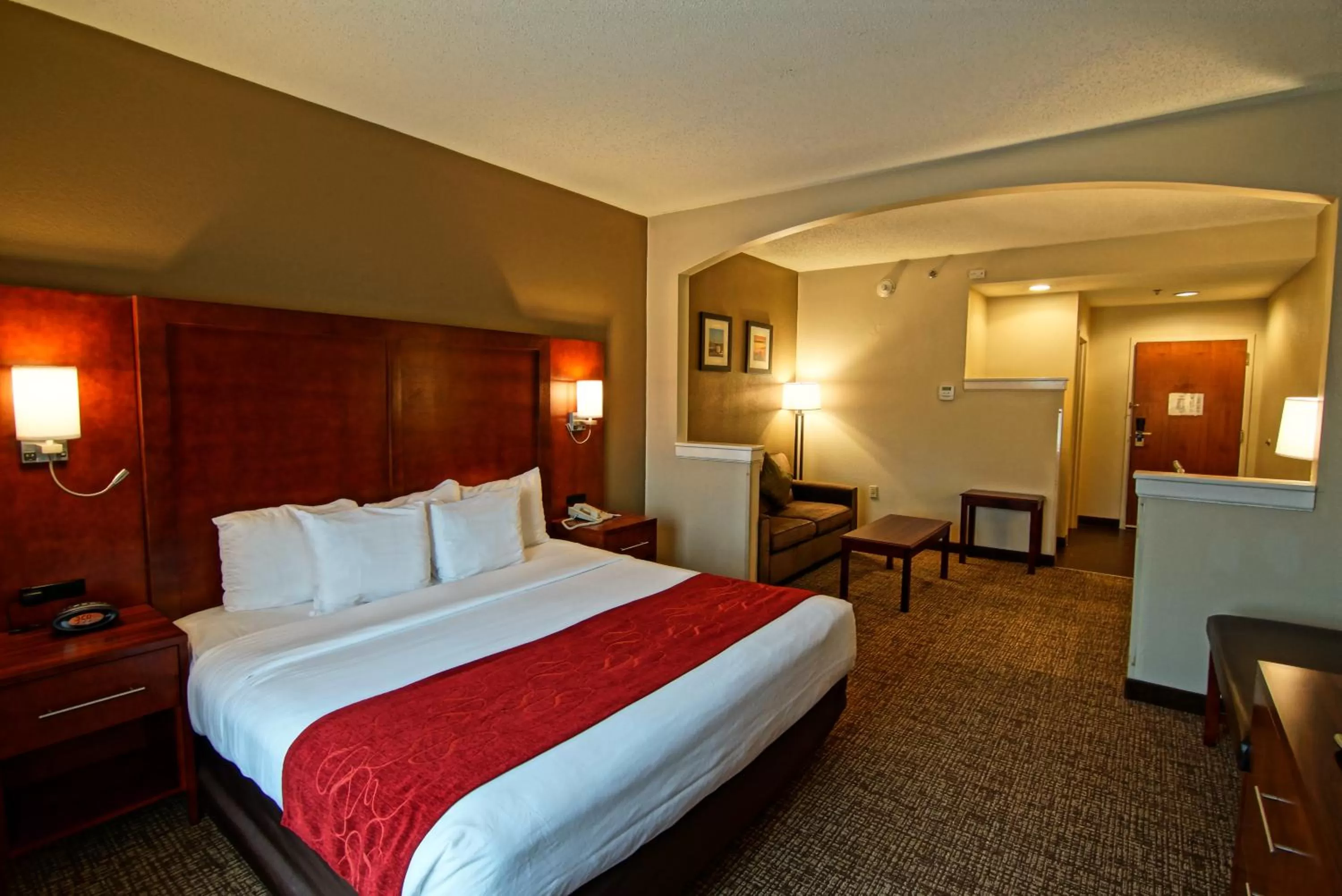 Bed in Comfort Suites Near University