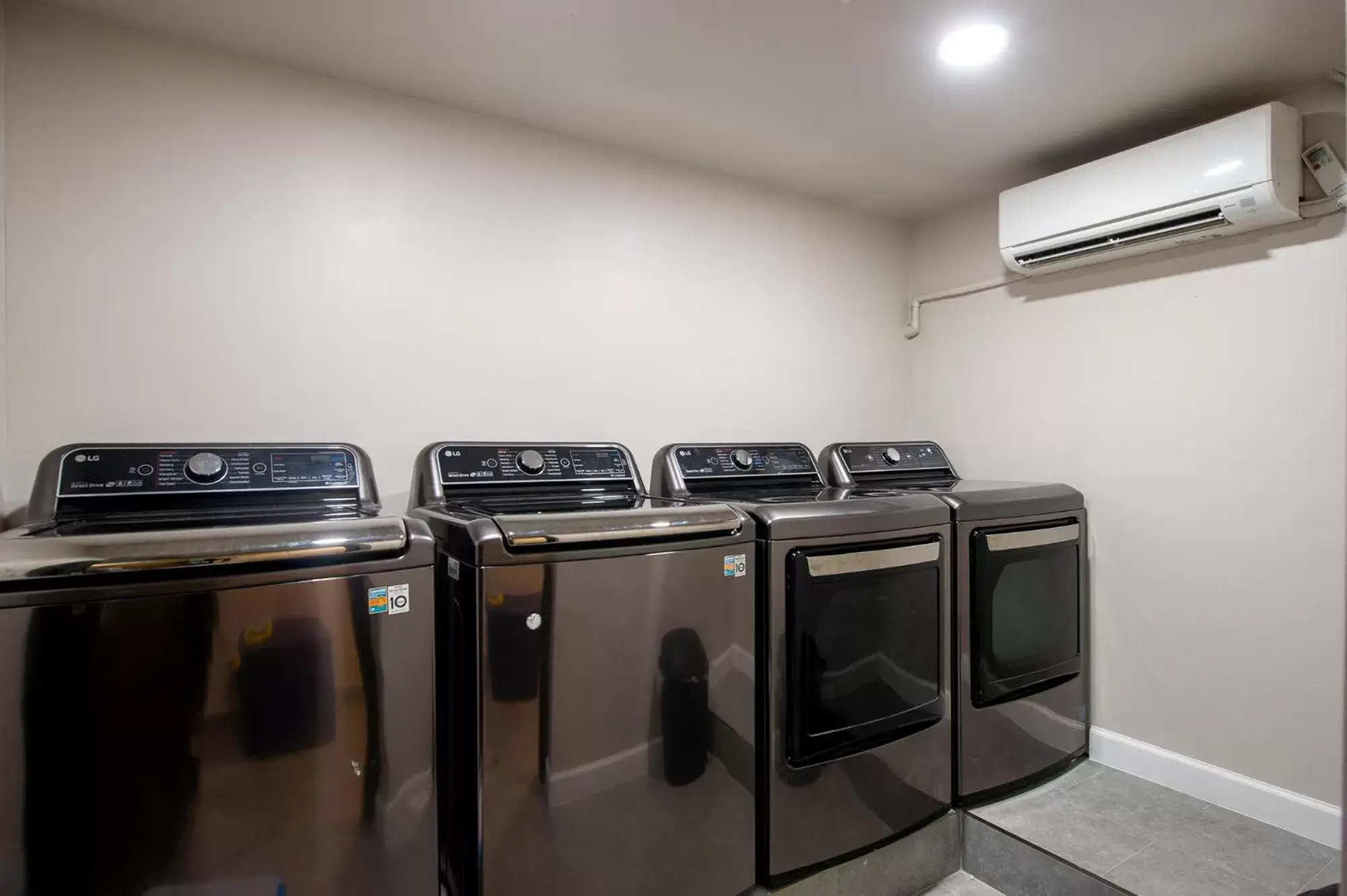 washing machine, Kitchen/Kitchenette in Wiggins Pass Chalet