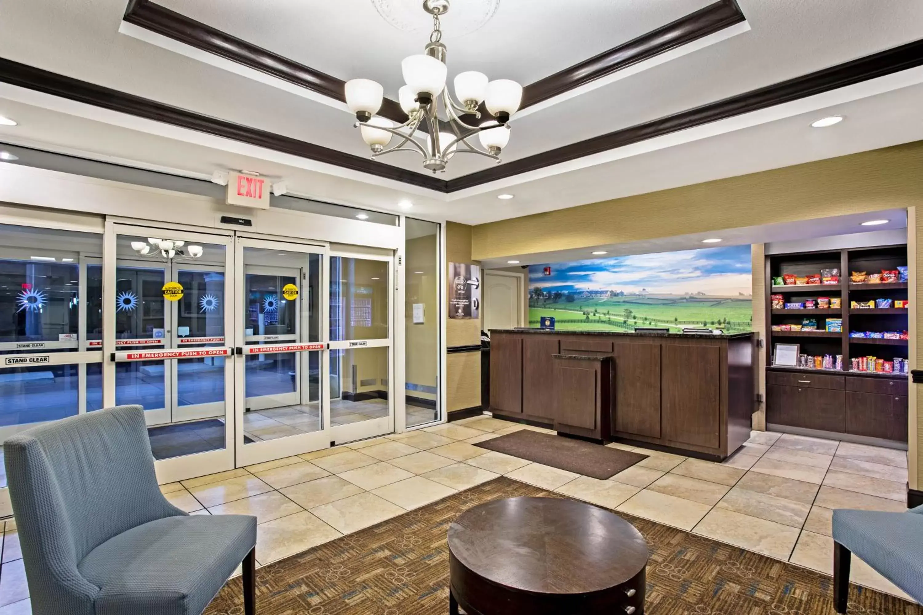 Lobby/Reception in La Quinta by Wyndham Lexington South / Hamburg