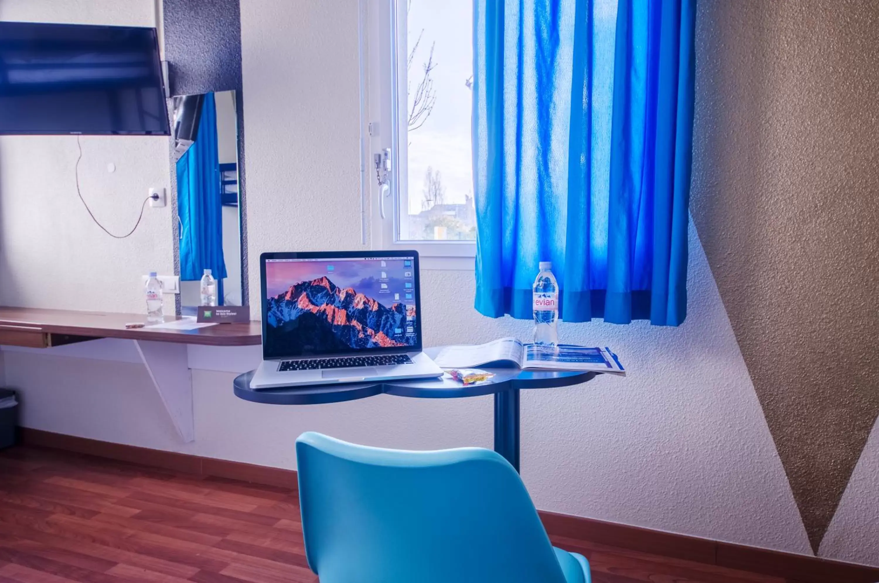TV and multimedia in Ibis Styles Toulouse Blagnac Aéroport