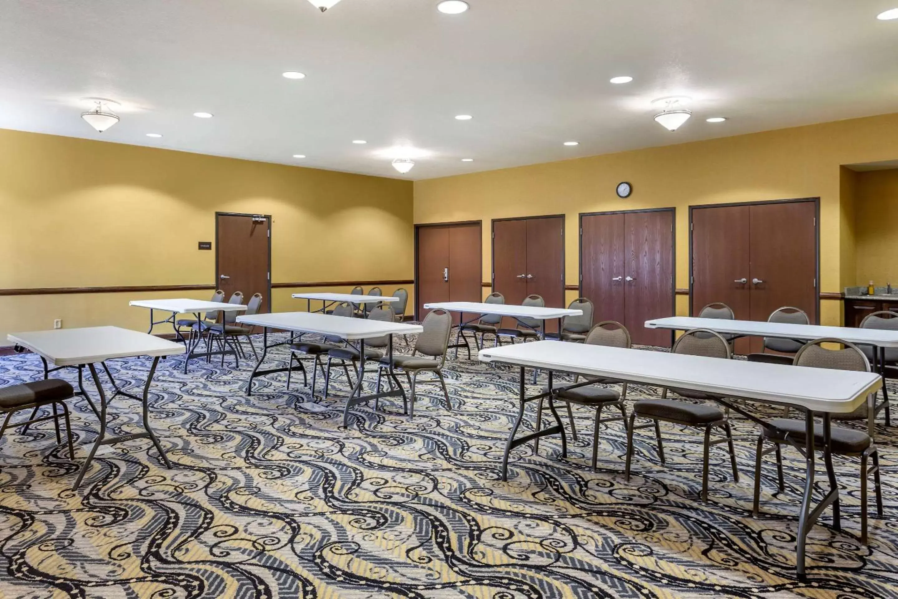 On site, Business Area/Conference Room in Comfort Suites Jonesboro University Area