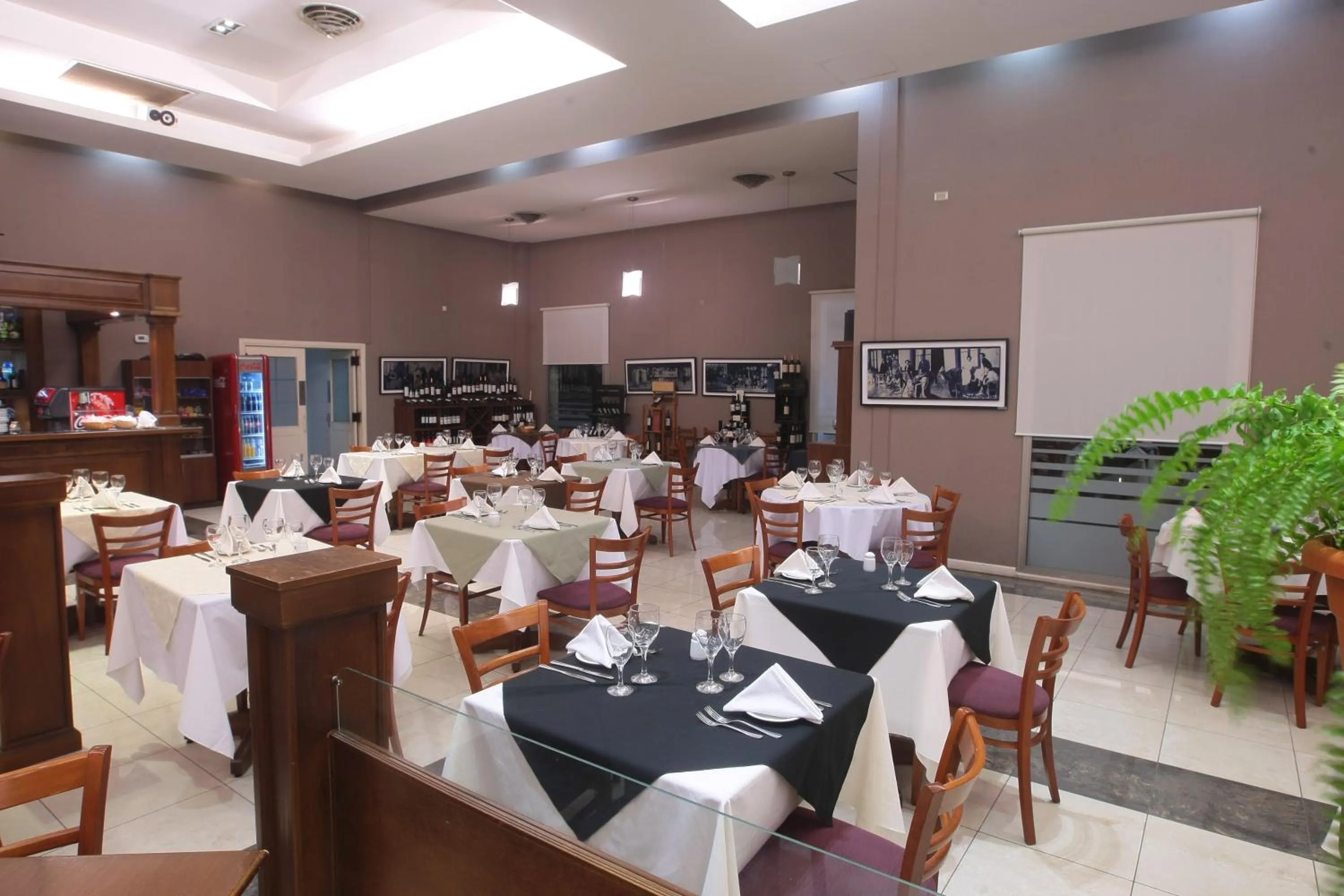 Lounge or bar in Howard Johnson Sierras Hotel y Casino Alta Gracia